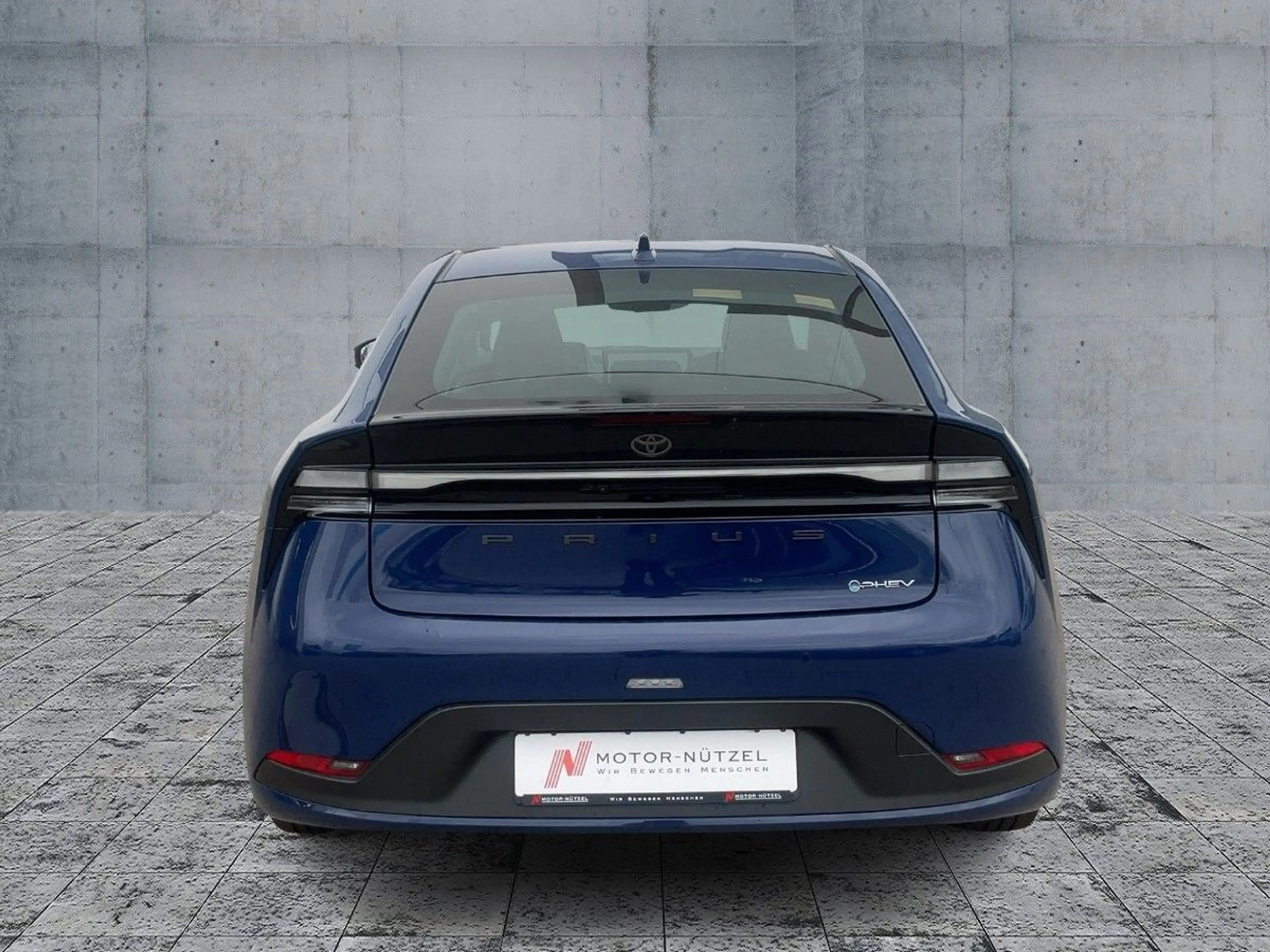 Toyota Prius 2.0 Plug-In Hybrid LED+NAV+APP+SHZ+RFK+PDC — photo 5