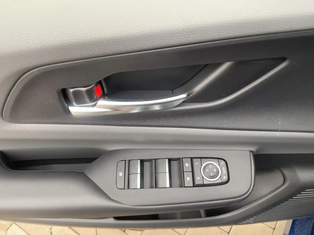 Toyota Prius 2.0 Plug-In Hybrid LED+NAV+APP+SHZ+RFK+PDC, миниатюра 16