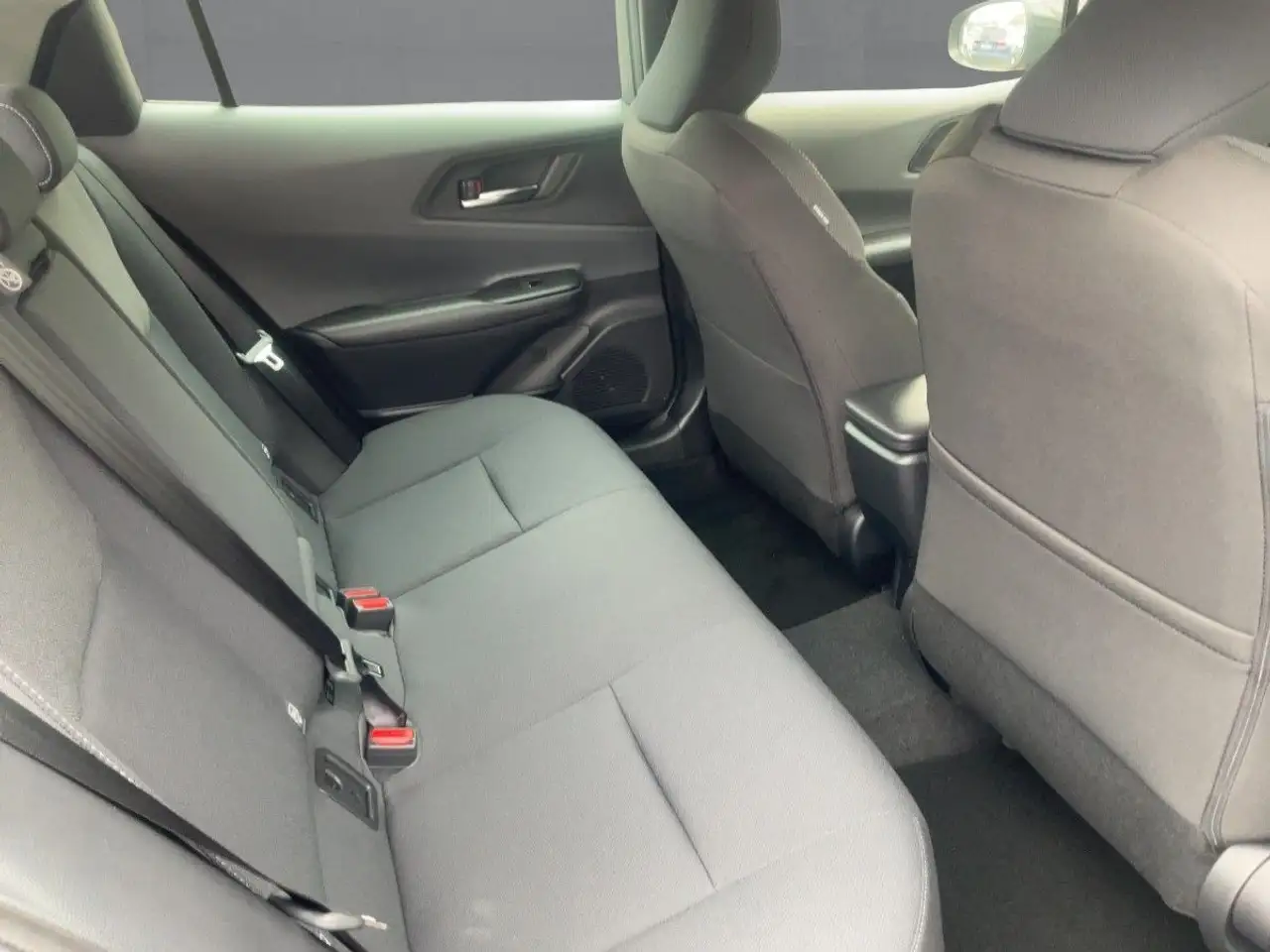 Toyota Prius 2.0 Plug-In Hybrid LED+NAV+APP+SHZ+RFK+PDC, миниатюра 13