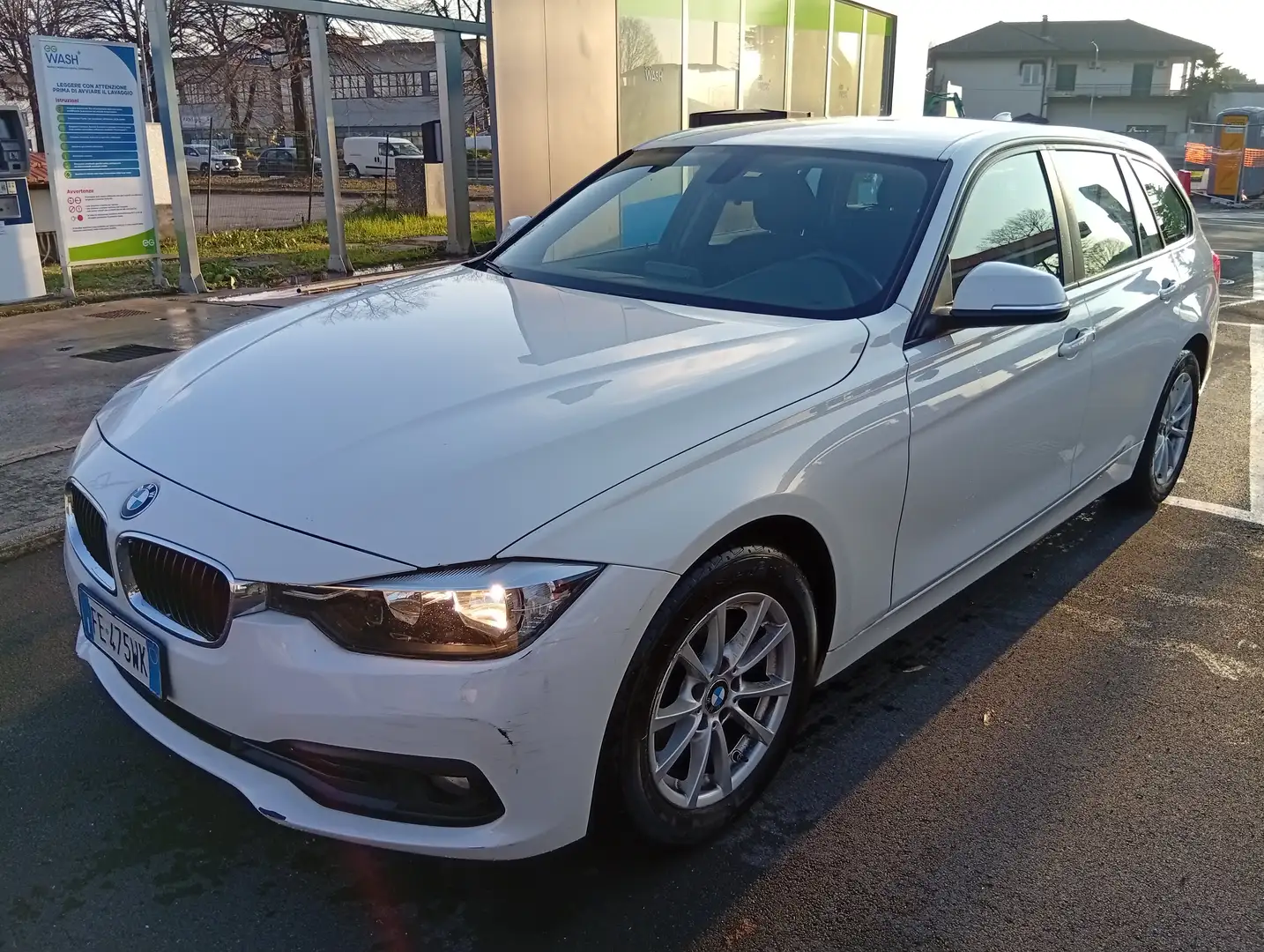 BMW 316 Serie 3 F31 2015 316d Touring Business Advantage Blanc - 2