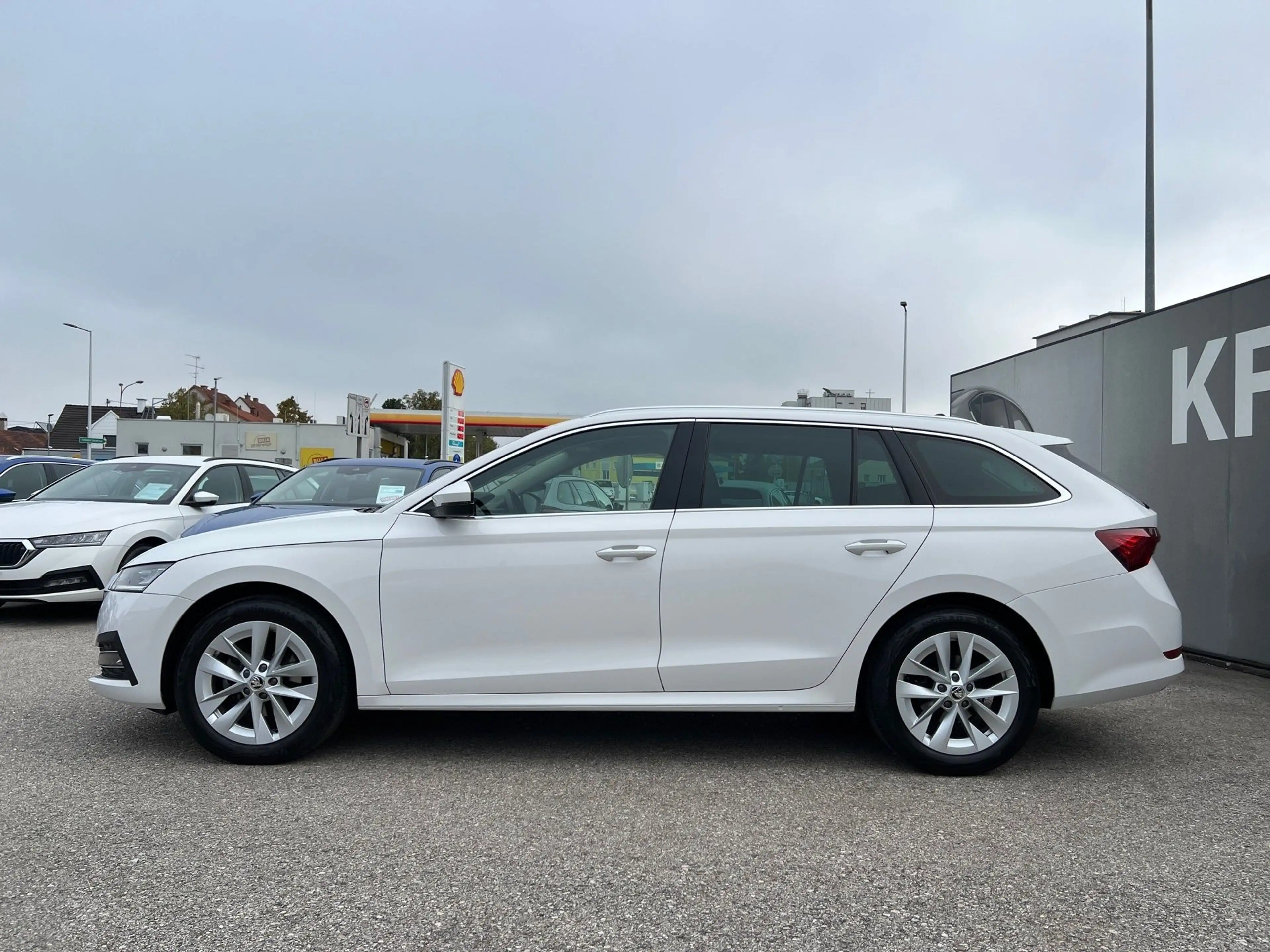 Skoda Octavia Combi 2,0 TDI Style DSG | AHK — photo 6