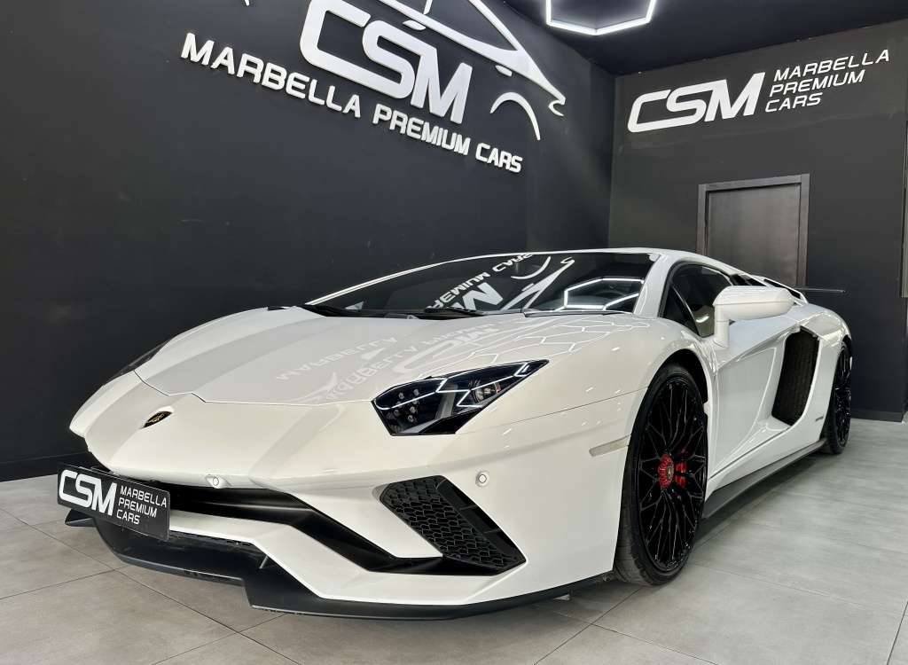 Lamborghini Aventador