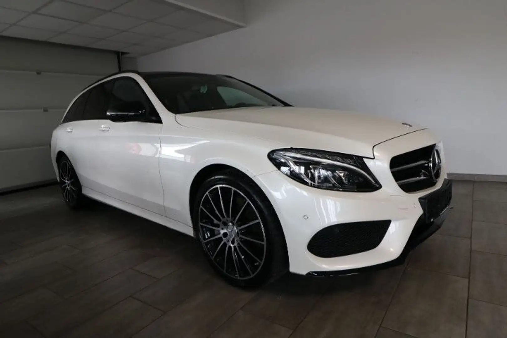 Mercedes-Benz C 300 T-Modell 360 Kam, Night Paket Wit - 1