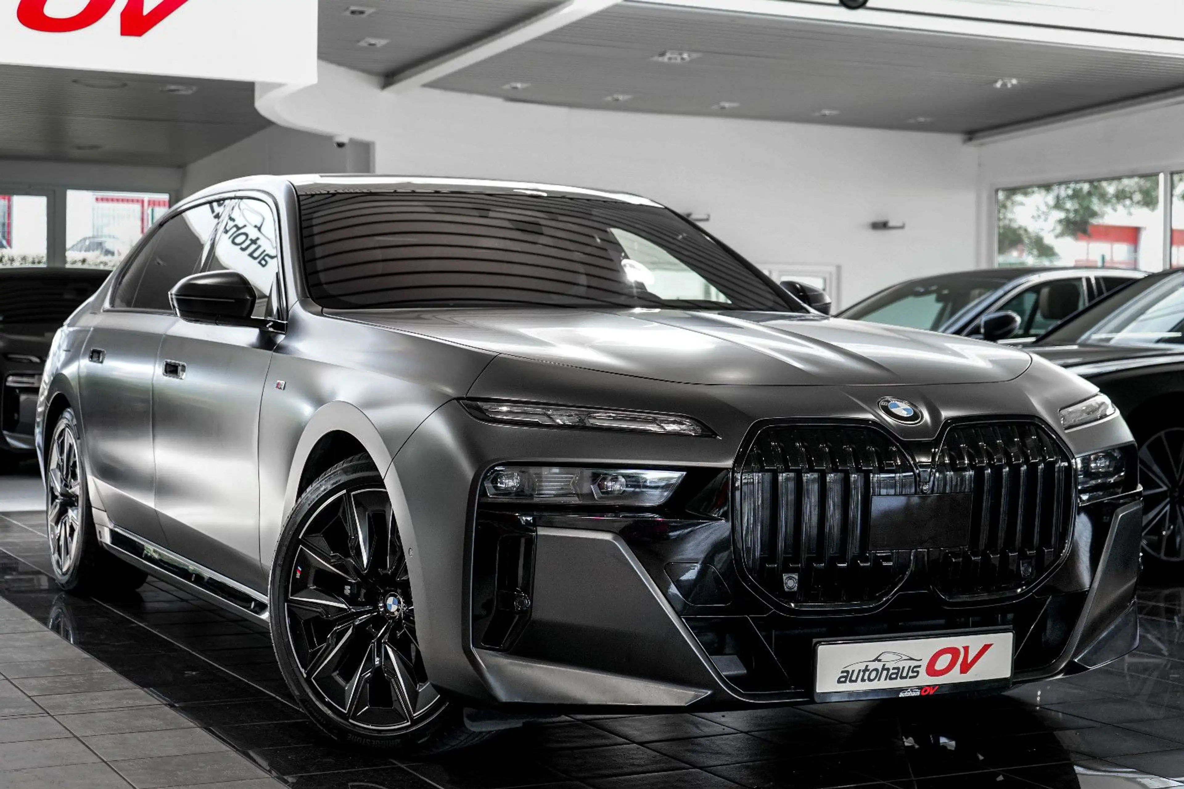 BMW 740 xd M Sport*3xTV*B&W*A.Tür*SKY*Executive Loung — photo 14