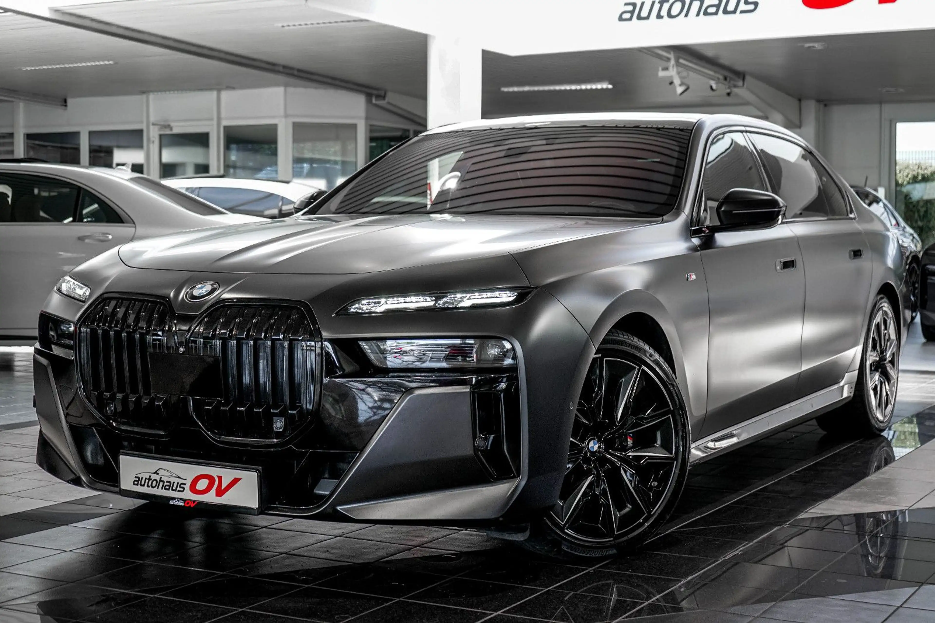 BMW 740 xd M Sport*3xTV*B&W*A.Tür*SKY*Executive Loung — photo 13