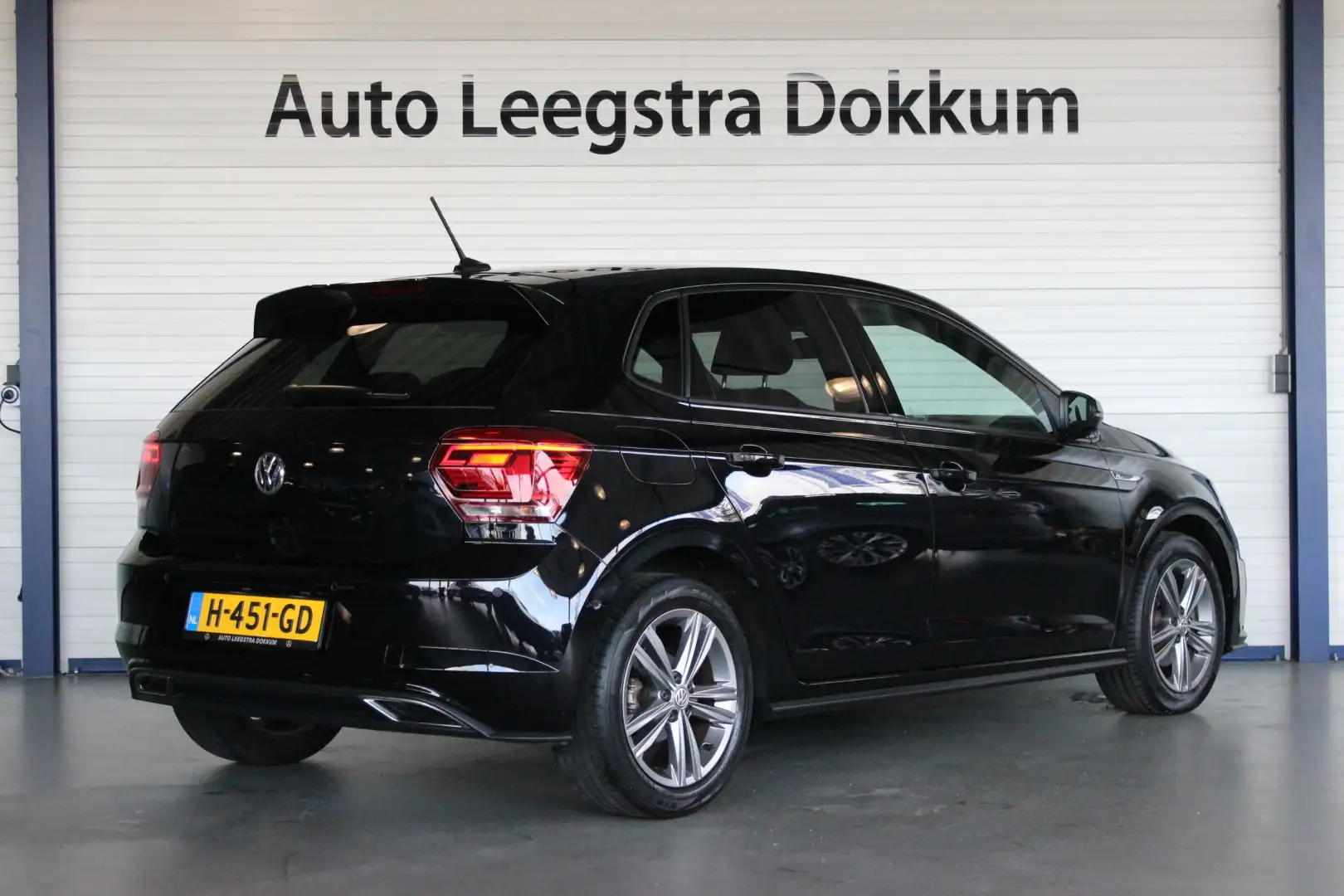 Volkswagen Polo 1.5 TSI Highline R-Line 1e eigenaar | NL-Auto | Vi Zwart - 2