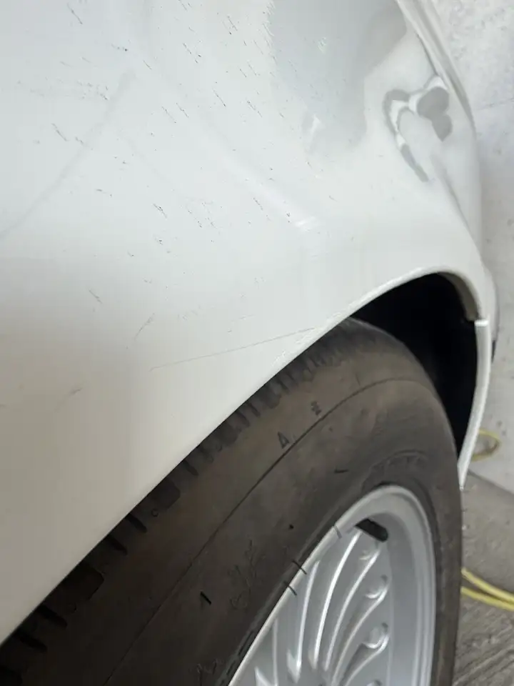 BMW 523i, foto 8