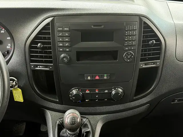 Mercedes-Benz Vito view 19