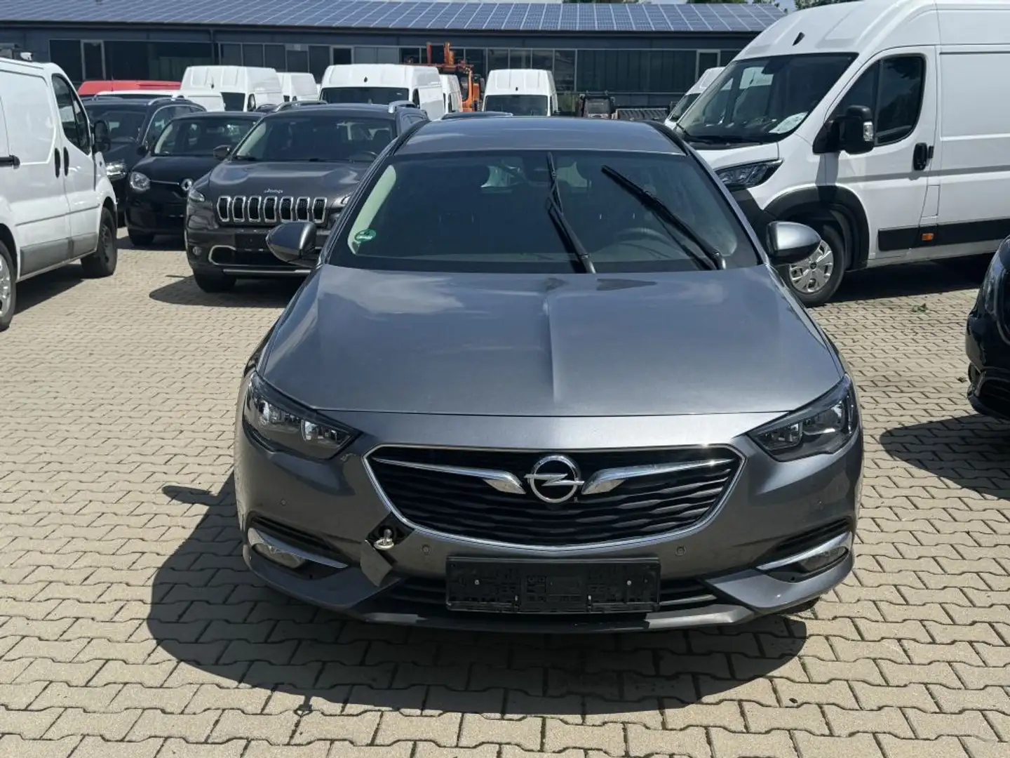 Opel Insignia Sports Tourer 2.0 Diesel Edition - 1