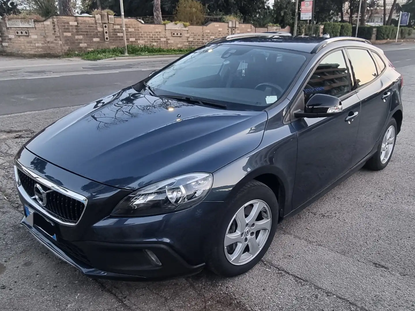Volvo V40 Cross Country V40+II+2012+Cross+Country+2.0+d2+geartronic Blu/Azzurro - 2