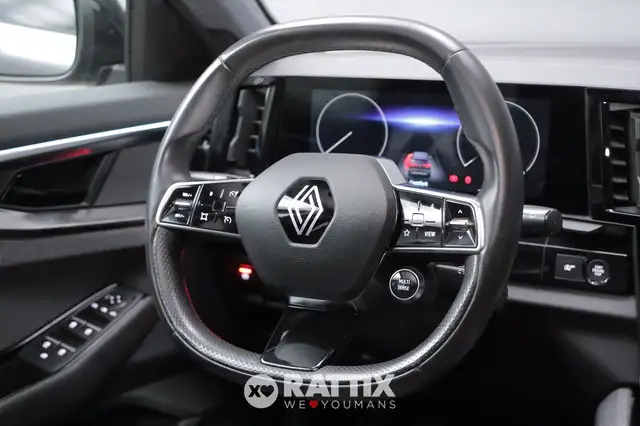 Renault Austral view 10