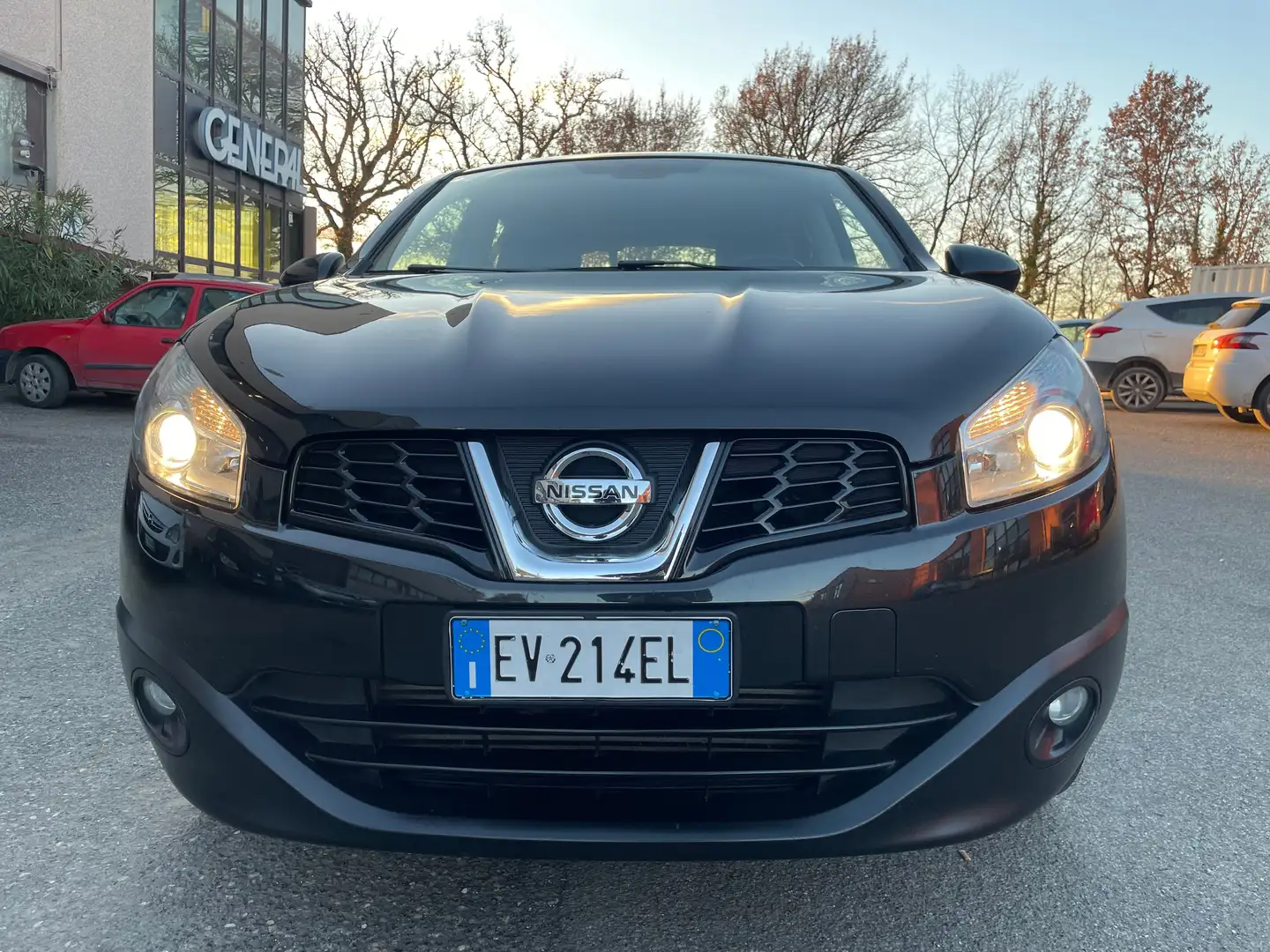 Nissan Qashqai 1.5 dci Acenta Dpf FL Schwarz - 2