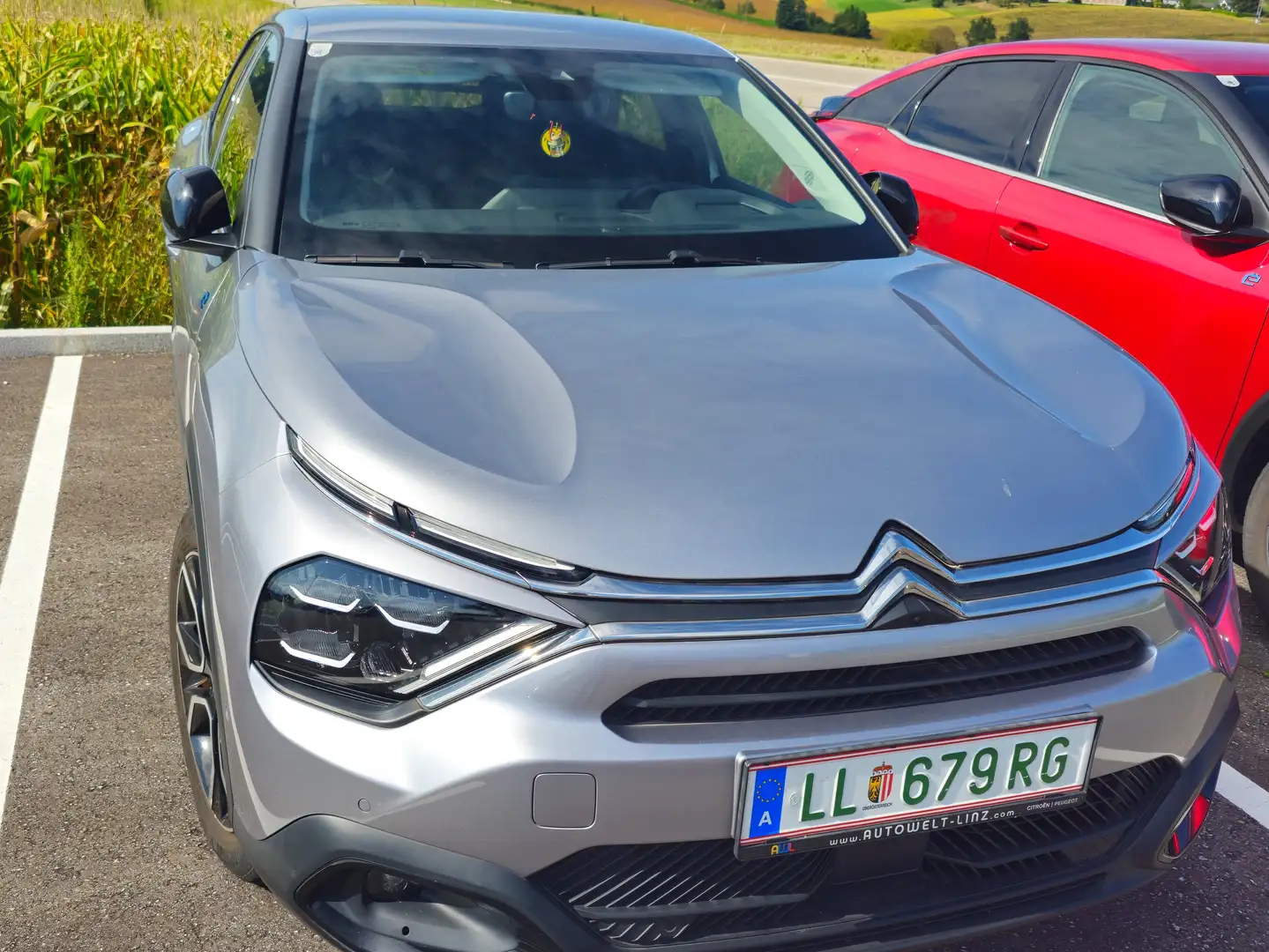 Citroen C4 e-C4 136 50kWh Shine Shine Grau - 2