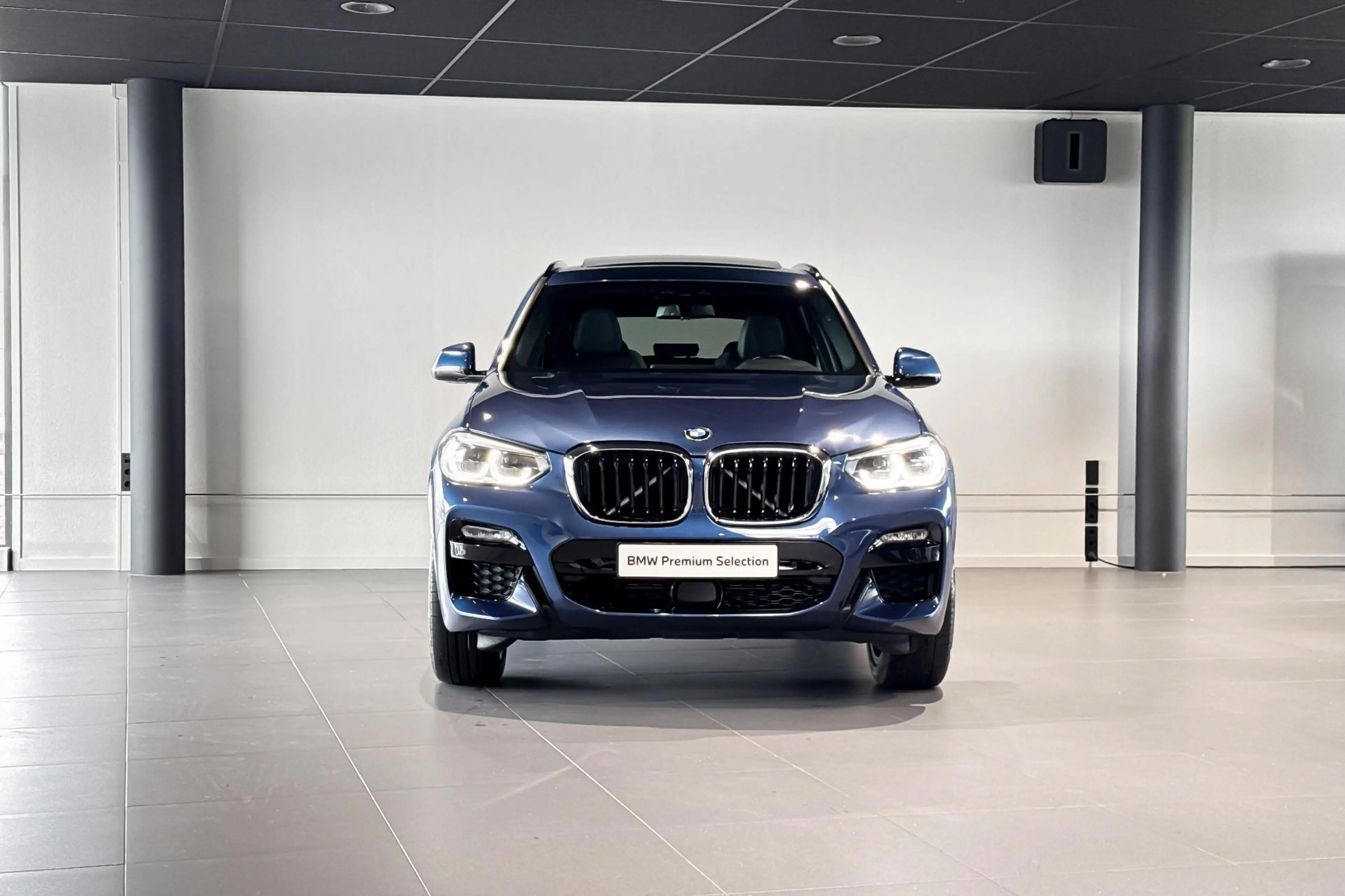 BMW X3 xDrive30e High Executive | M Sport | Glazen Panora — photo 4