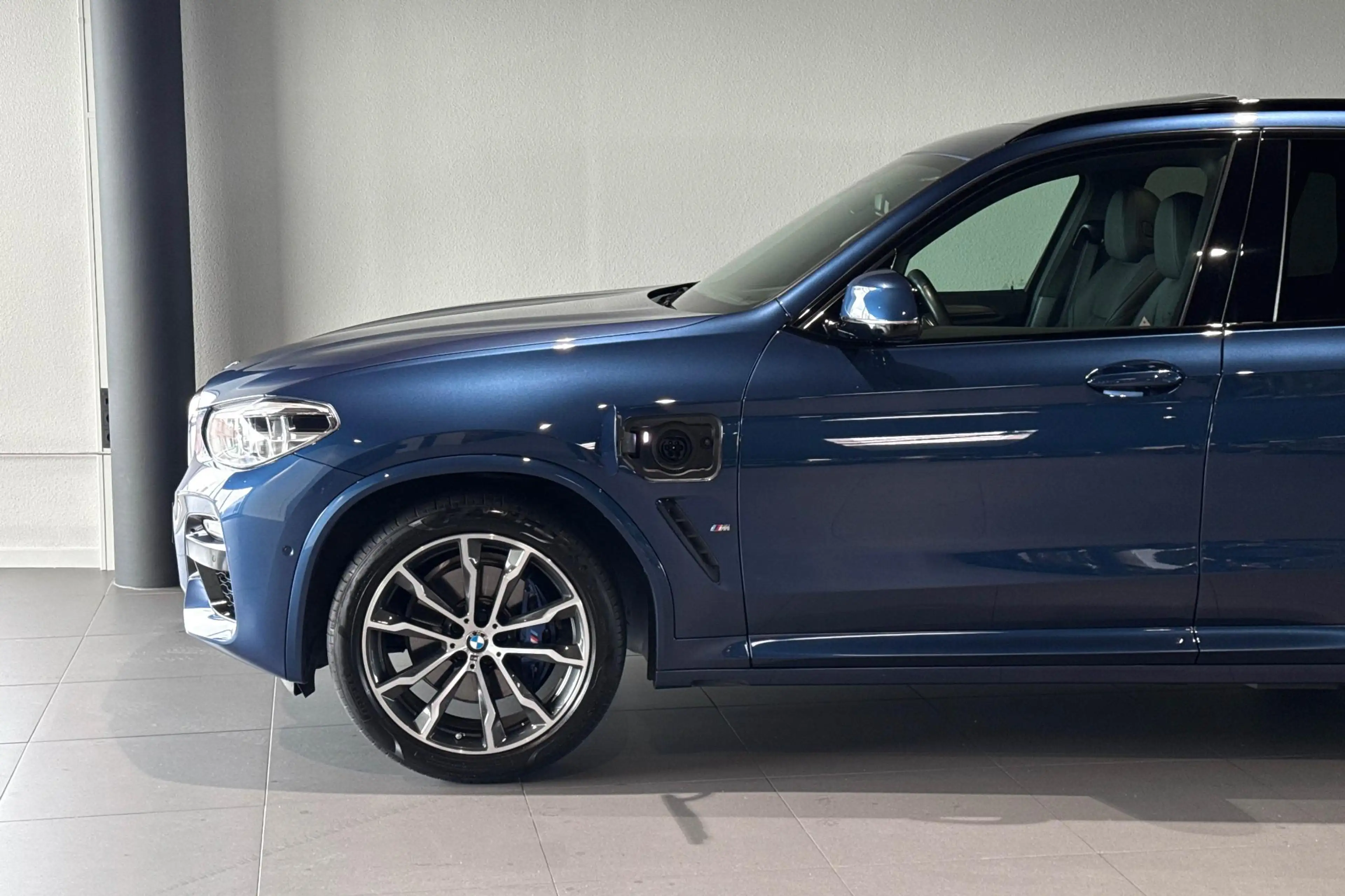 BMW X3 xDrive30e High Executive | M Sport | Glazen Panora — photo 3