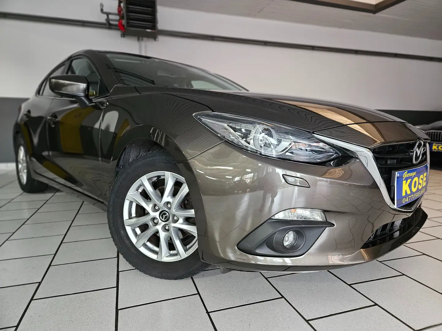 Mazda 3 3 1.5i SKYACTIVE/CLIMATISATION/NAVIGATION CAR-PASS Bruin - 2