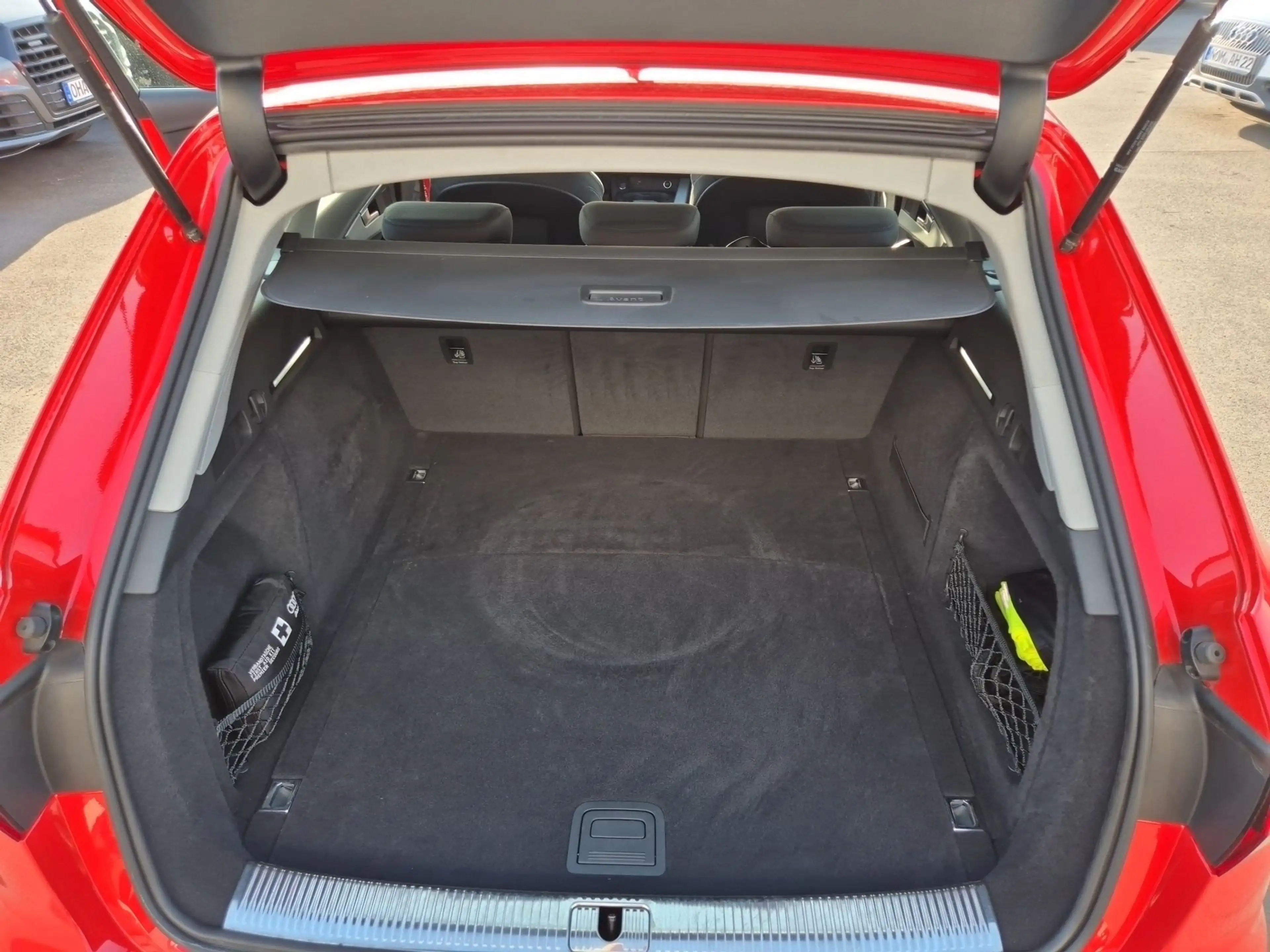 Audi A4 Avant advanced 40 TFSI Standheizung Sportsitze Sma — photo 15