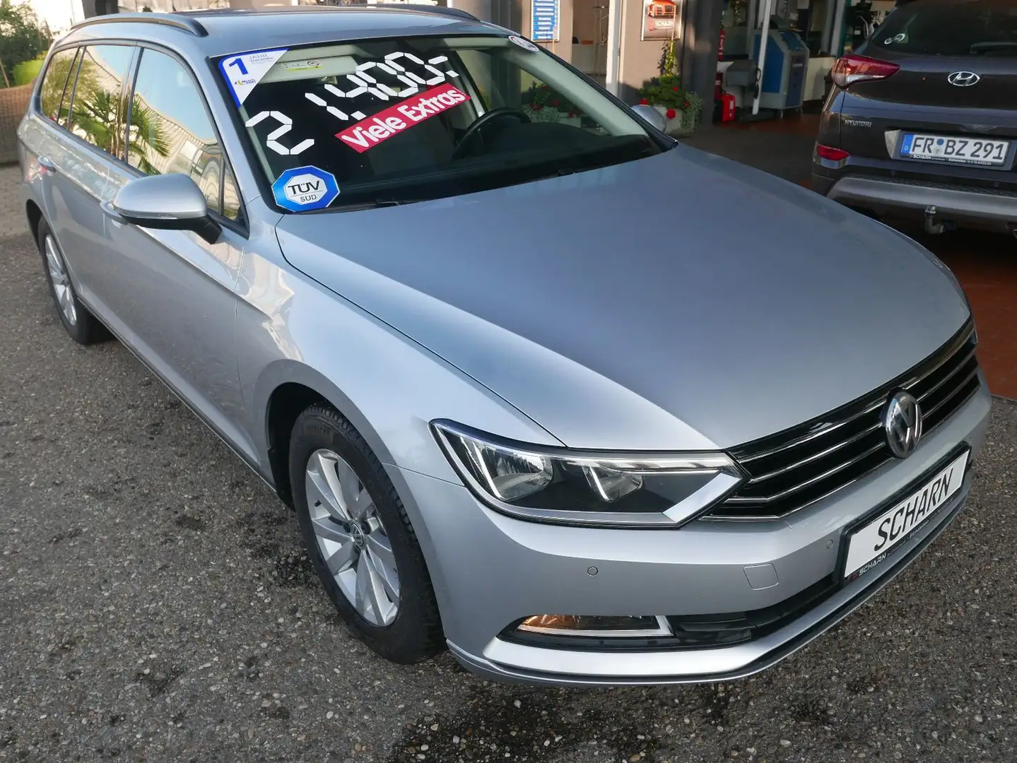 Volkswagen Passat Variant 1-Hand,AHK,Garantie,Scheckheftg.! Argent - 2