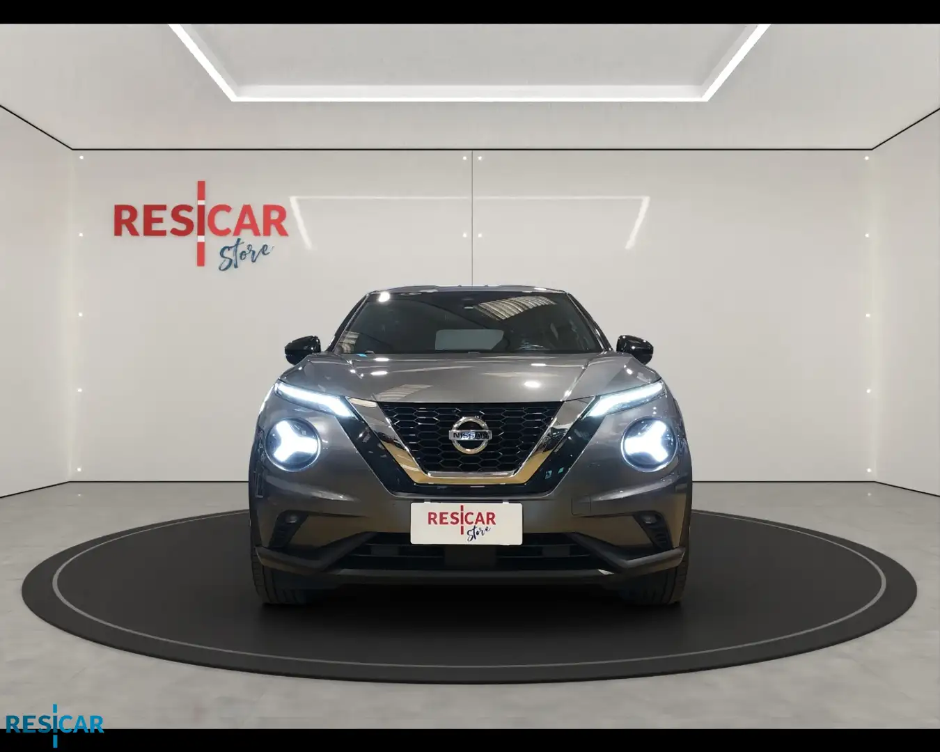Nissan Juke 1.0 DIG-T N-Connecta Gris - 2