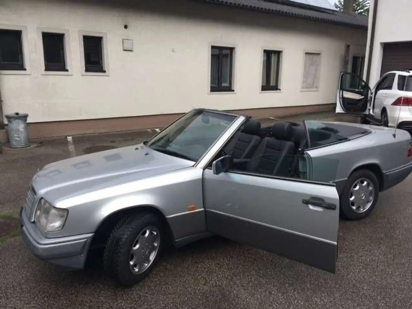 Mercedes-Benz E 200 - 2