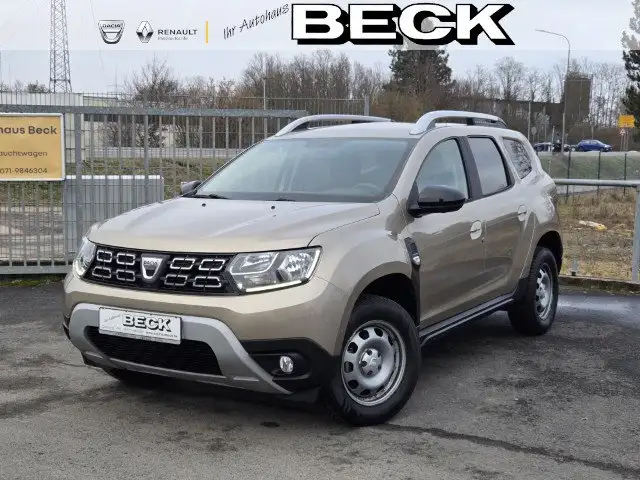Dacia Duster Celebration Blue dCi 115 | Klima,Navi,BT,LED-Tagf