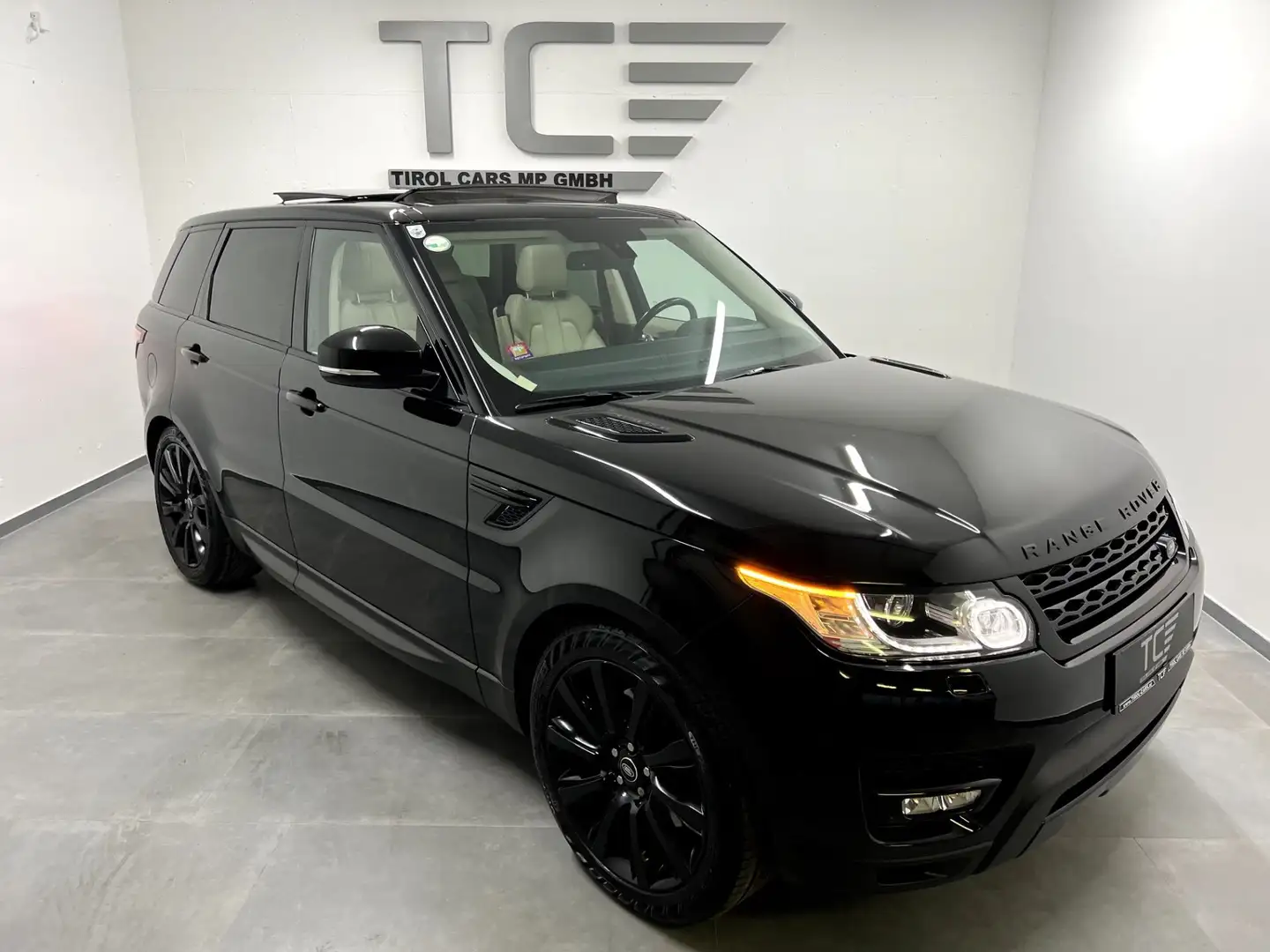 Land Rover Range Rover Sport 3,0 TDV6 HSE Schwarz - 2