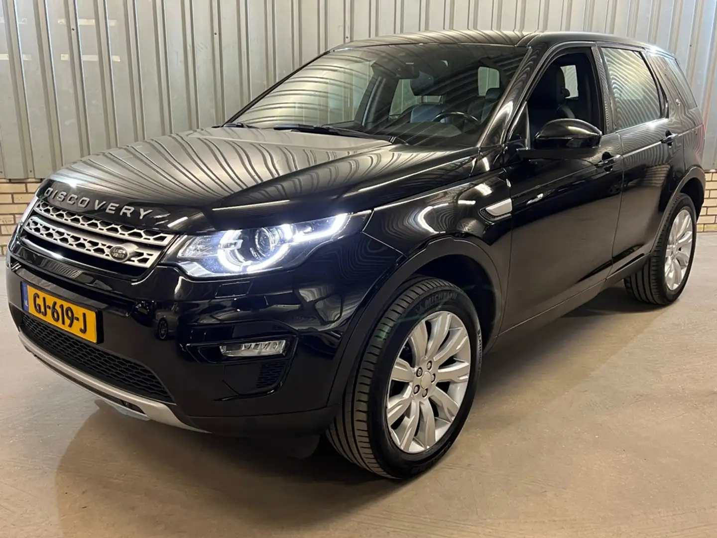 Land Rover Discovery Sport 2.0 Si4 4WD HSE Luxury Automaat. TOP ONDERHOUDEN & Noir - 1