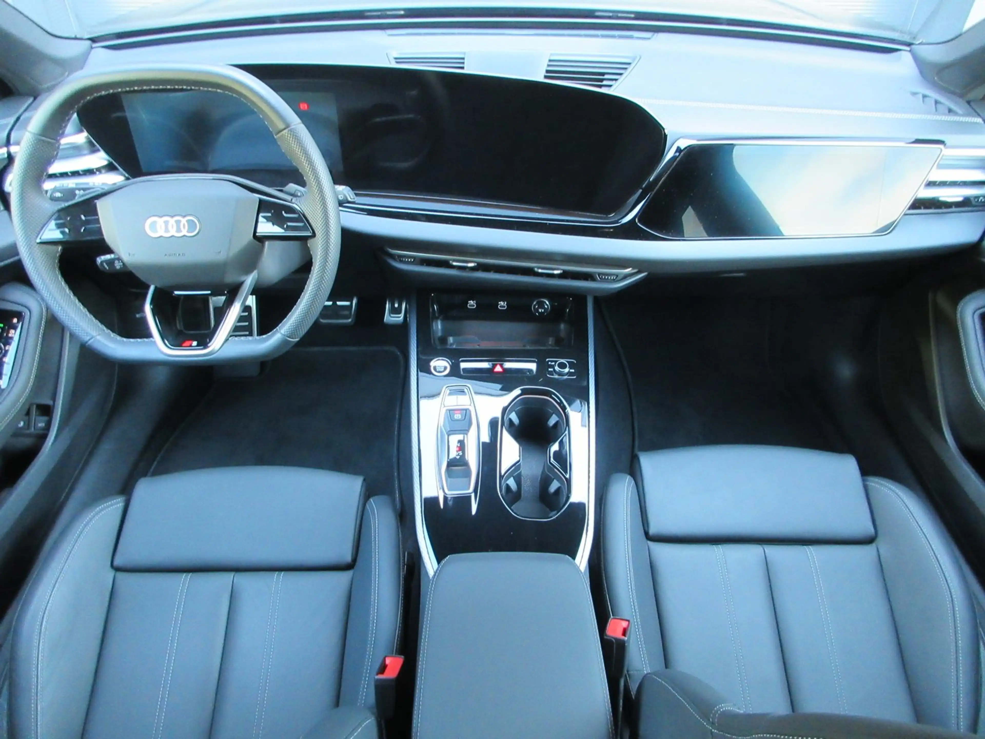 Audi A5 e-hybrid quattro 220 kW — photo 13