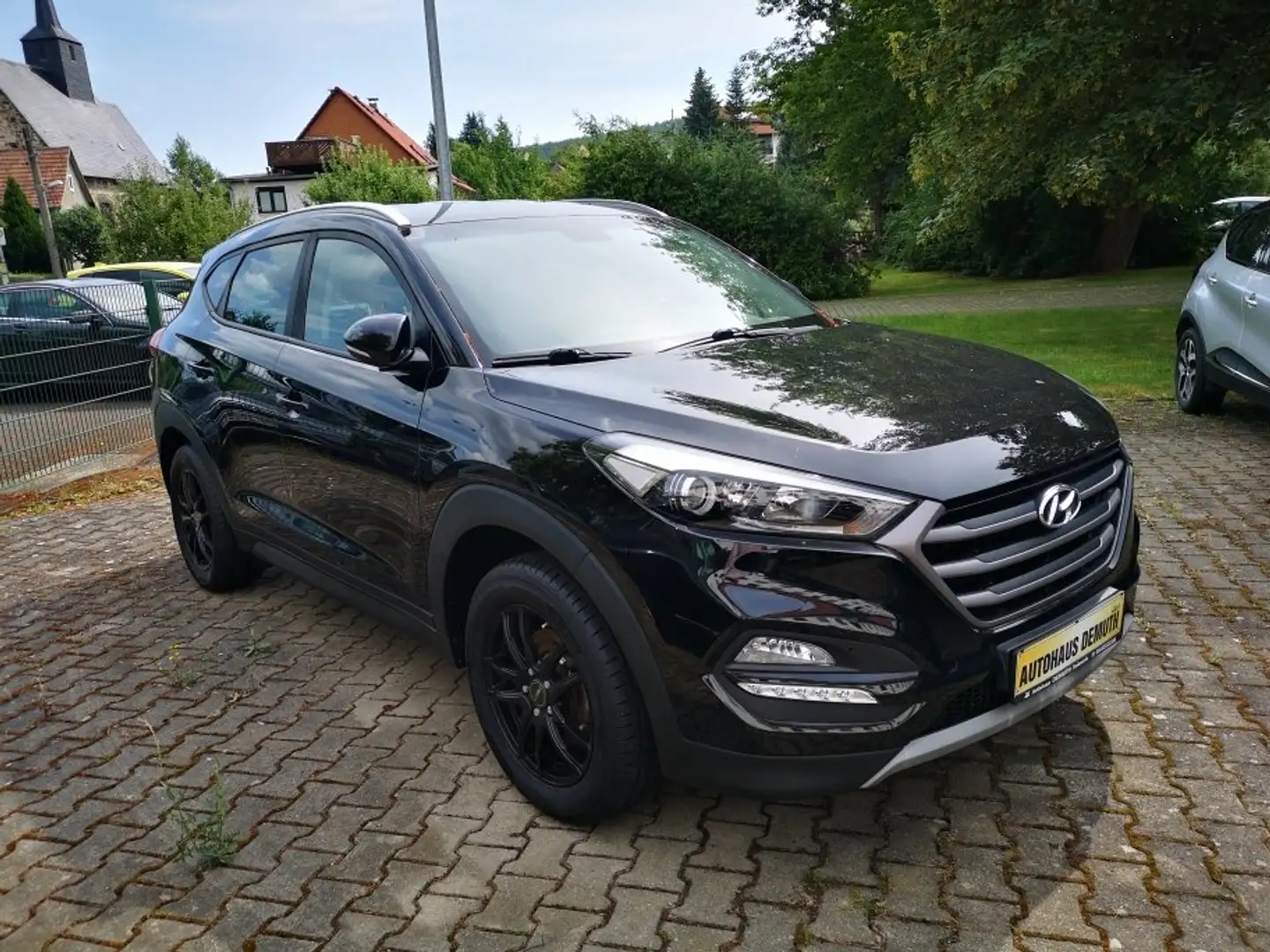 Hyundai TUCSON 1.6 GDi 2WD Trend Schwarz - 2