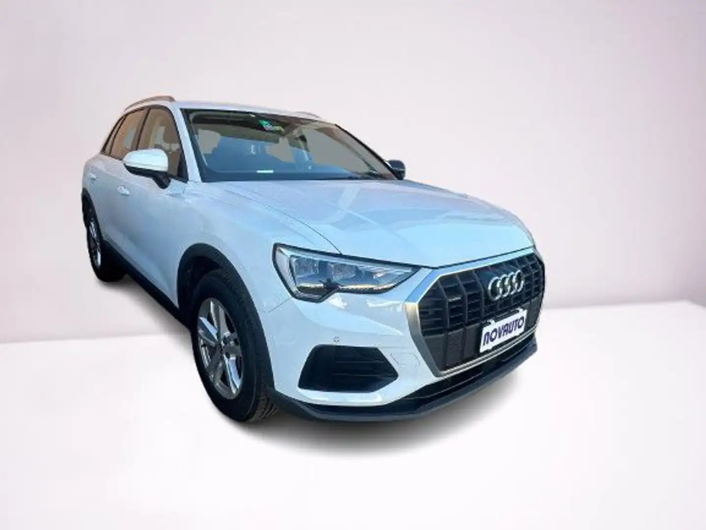 Audi Q3 35 TDI quattro S tronic Business Blanc - 1