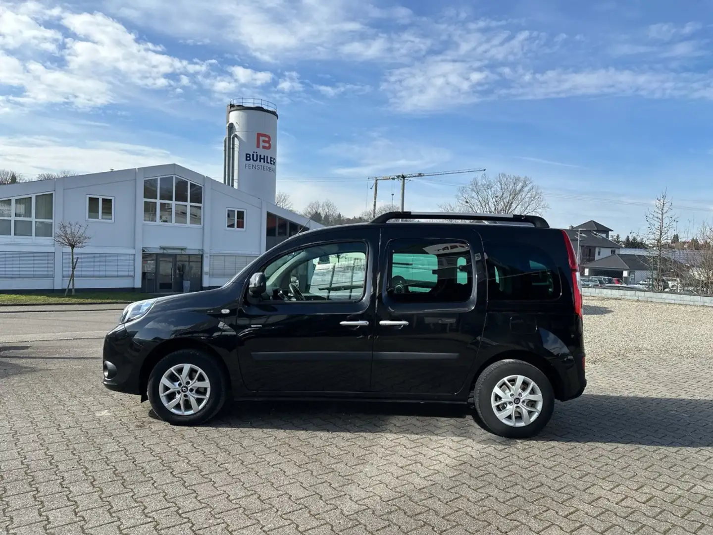 Renault Kangoo Limited Deluxe dci 95 Klima Einparkhilfe Schwarz - 2