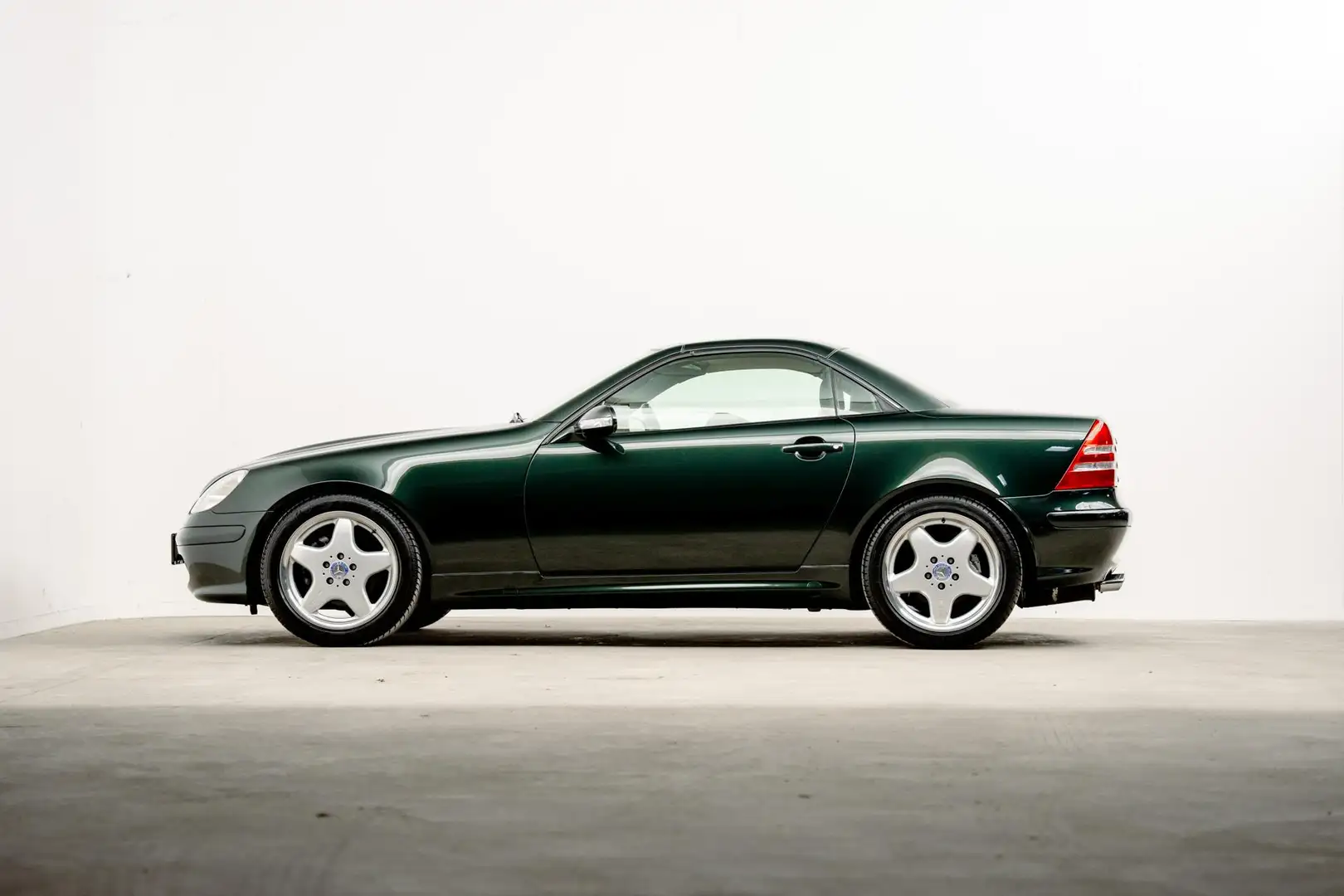 Mercedes-Benz SLK 200 K | 16.718 Km | Origineel NL van 2e eigenaar | Groen - 2