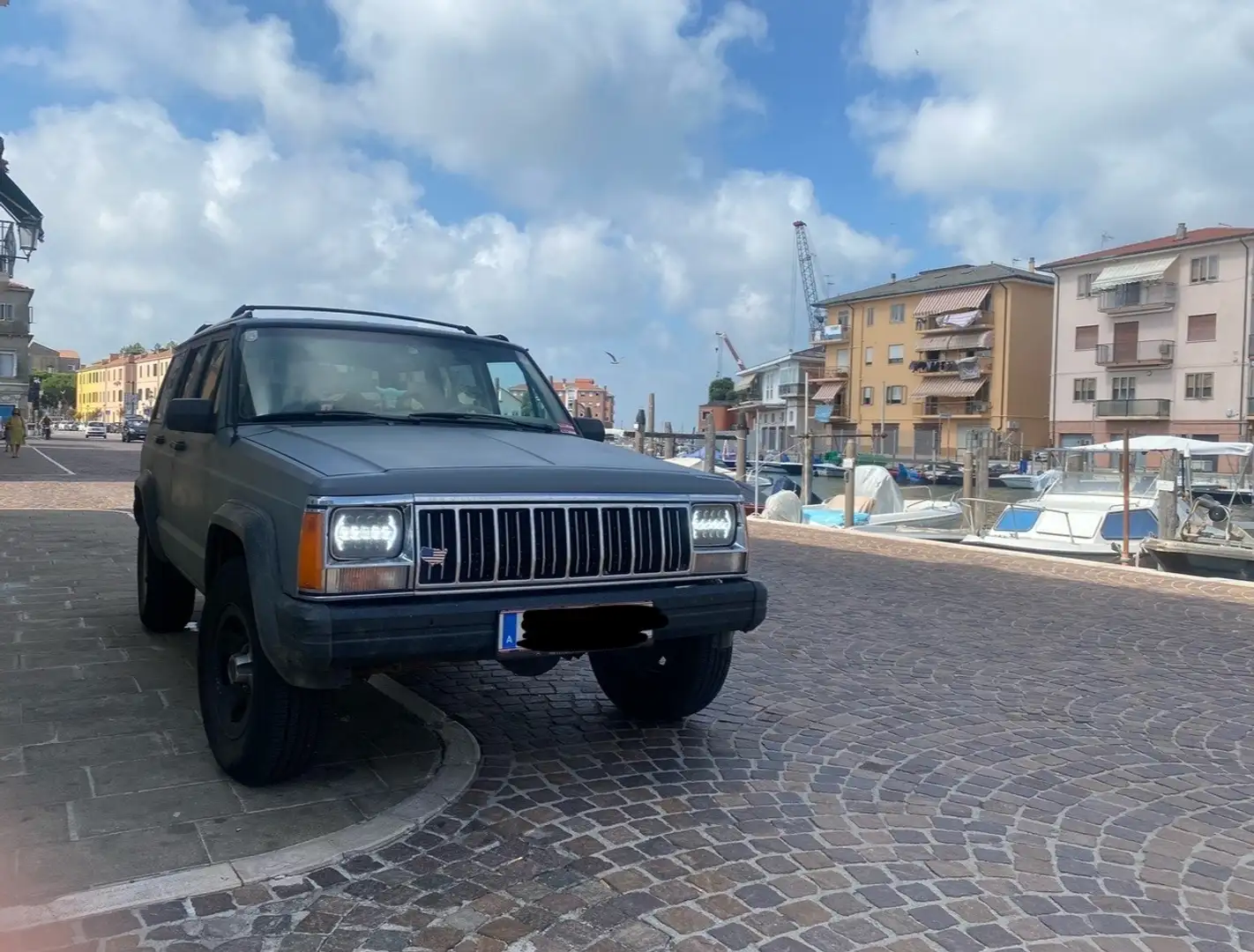 Jeep Cherokee 4.0 - 1