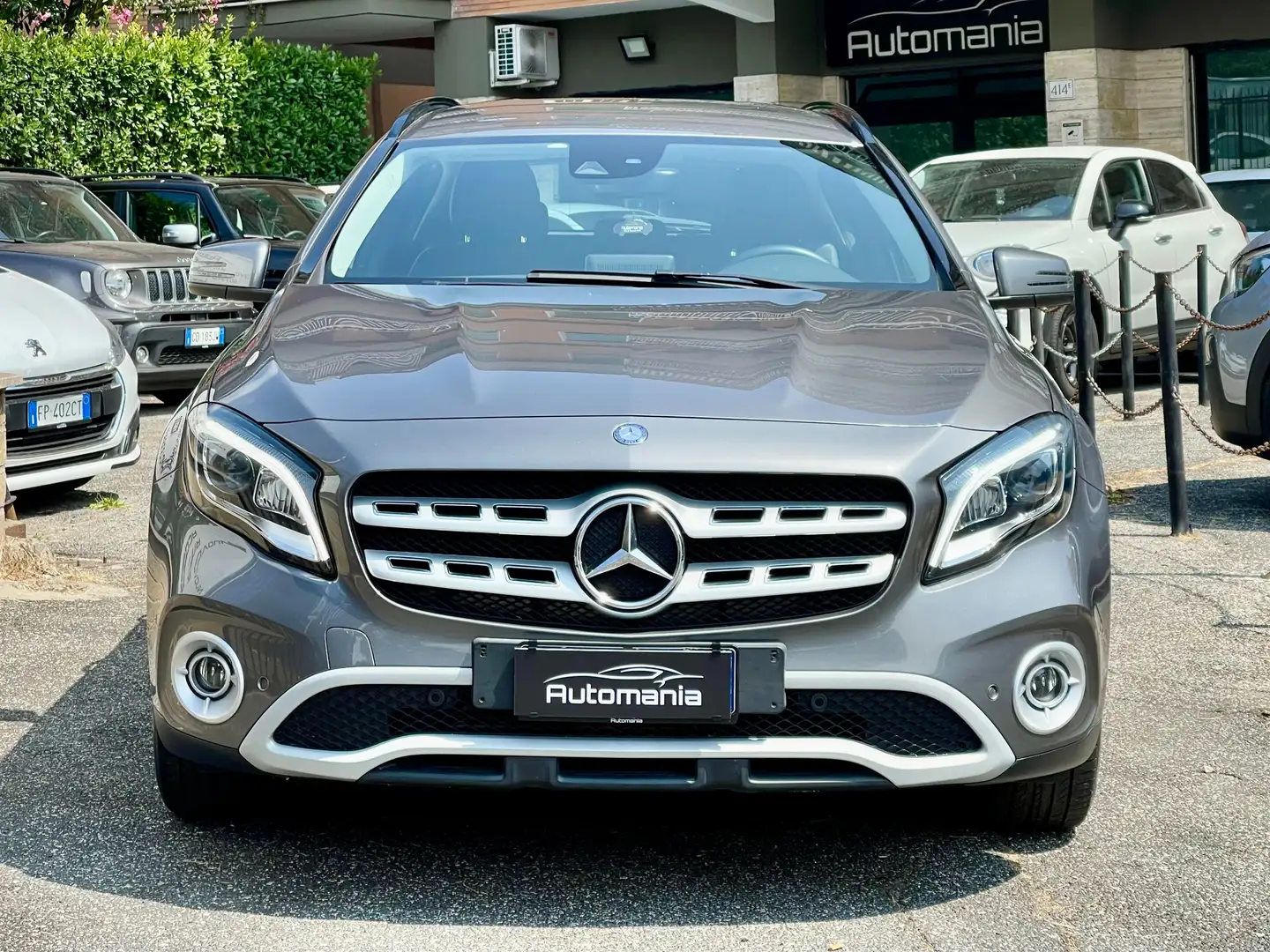 Mercedes-Benz GLA 200 Business 4matic UNIPRO/KMCERTIFICATI/GARANZIA/LED Grigio - 2