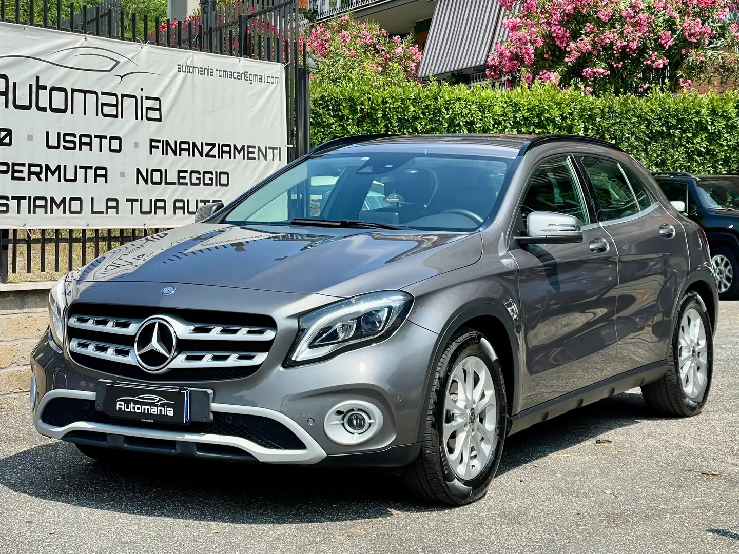 Mercedes-Benz GLA 200 Business 4matic UNIPRO/KMCERTIFICATI/GARANZIA/LED Grigio - 1