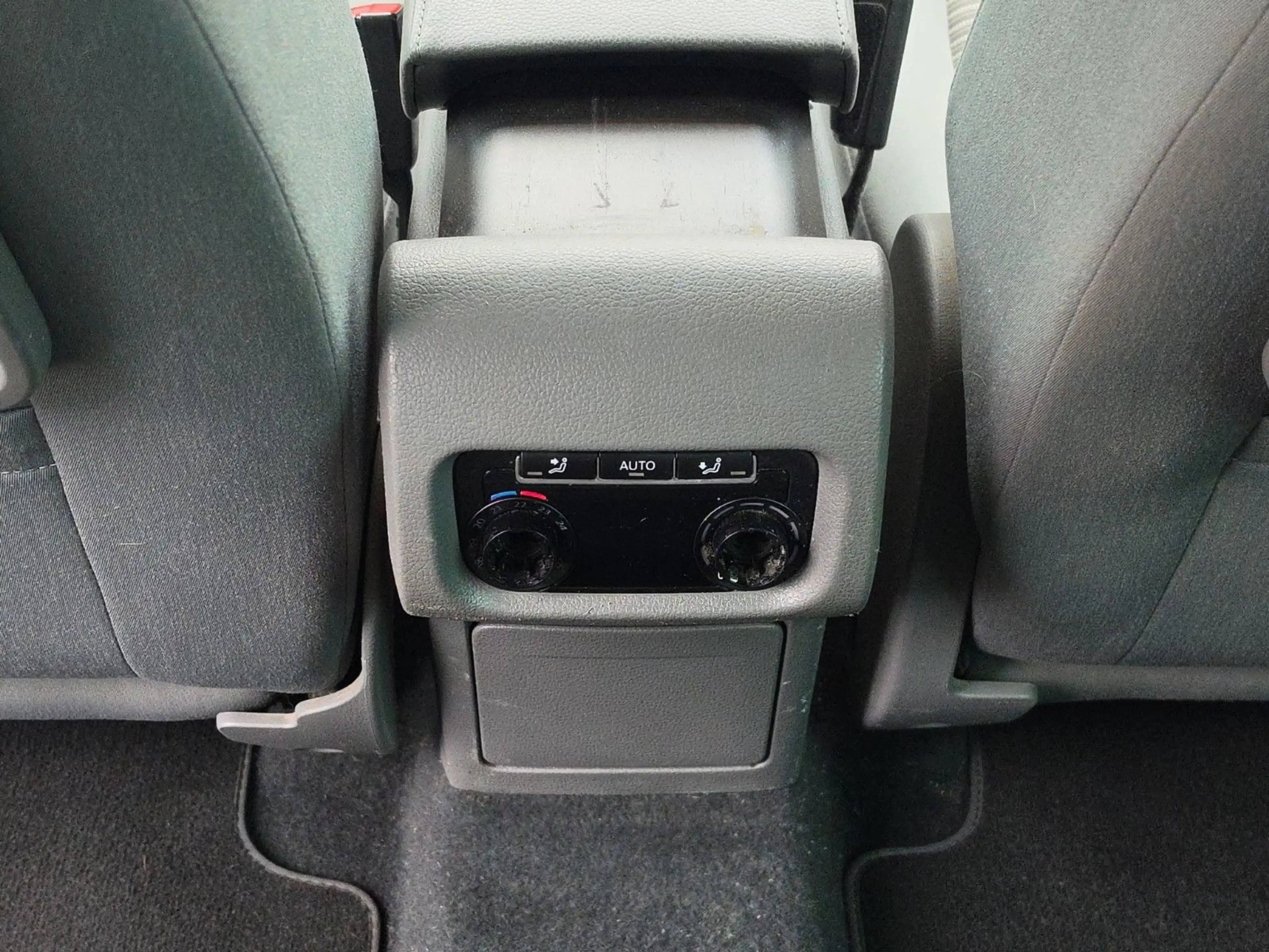 SEAT Alhambra 4You TDI KLIMA PDC SHZ TEMPOMAT — photo 15
