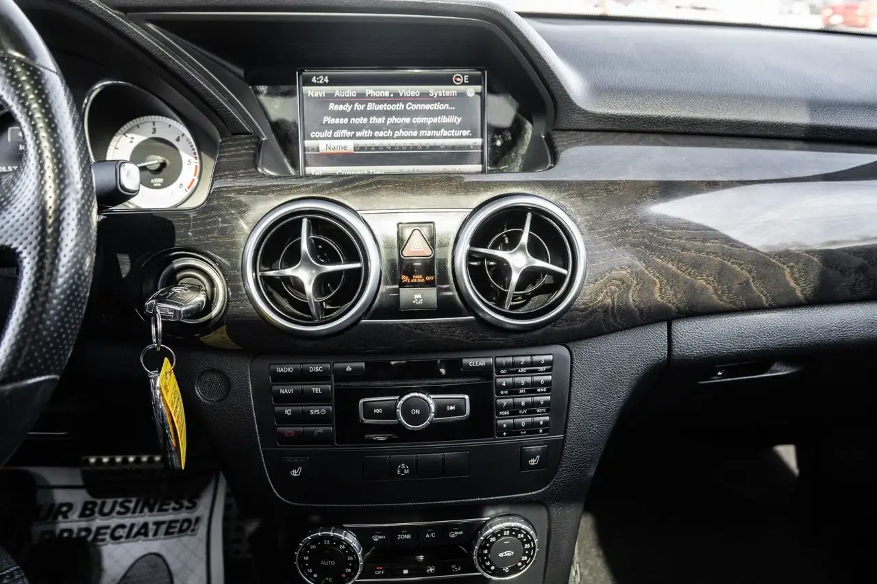 Mercedes-Benz GLK-Class снимка Mercedes-Benz GLK-Class