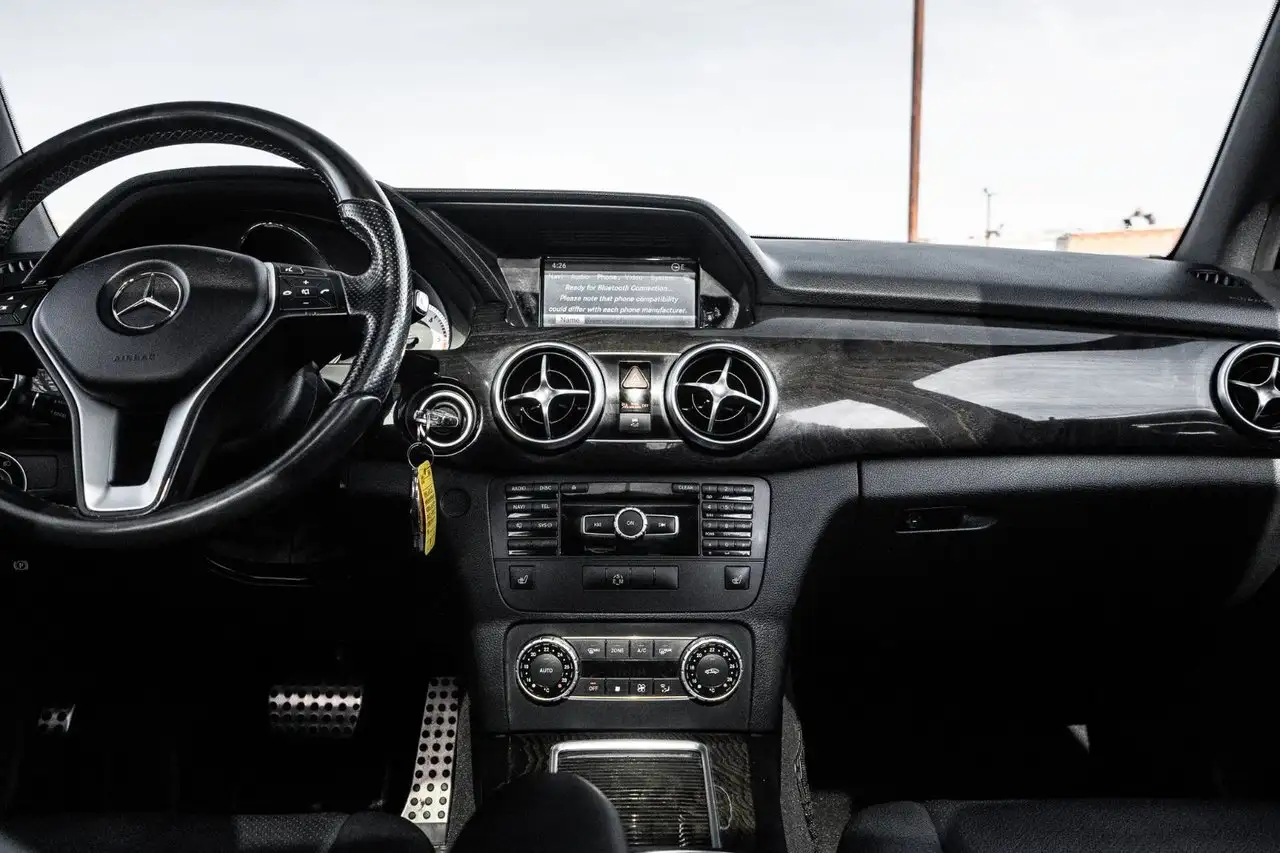 Mercedes-Benz GLK-Class снимка Mercedes-Benz GLK-Class