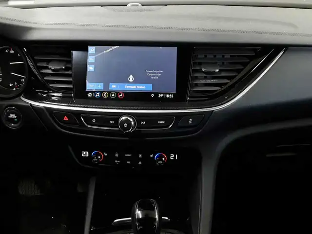 Opel Insignia view 6