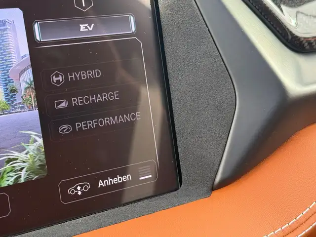 Lamborghini Urus view 22