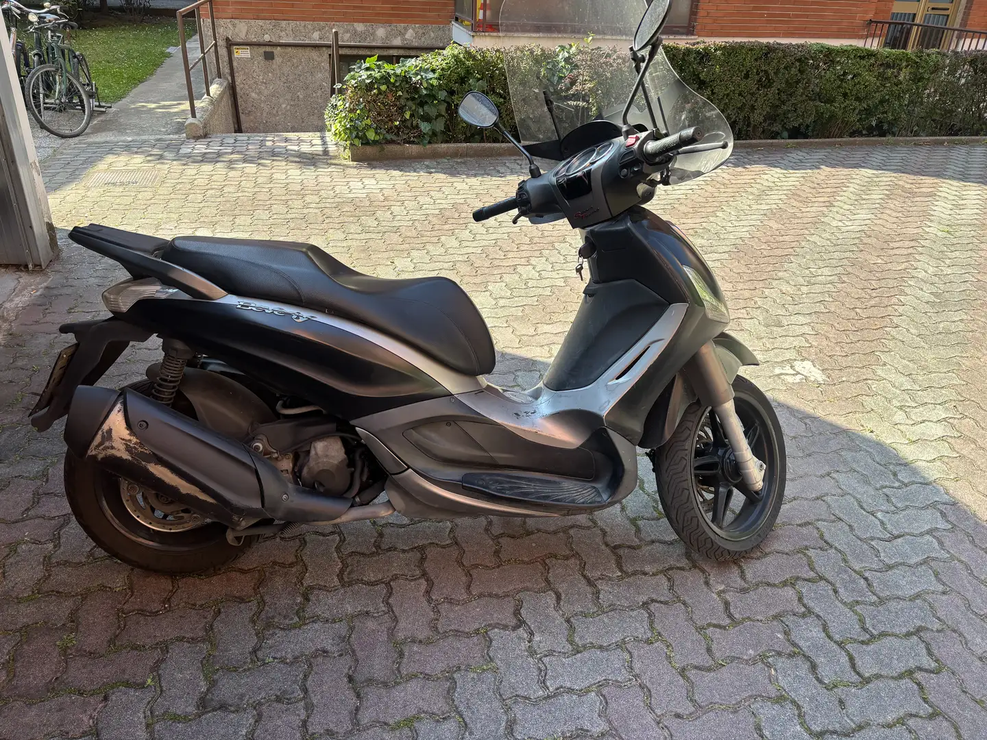 Piaggio Beverly 350 - 2