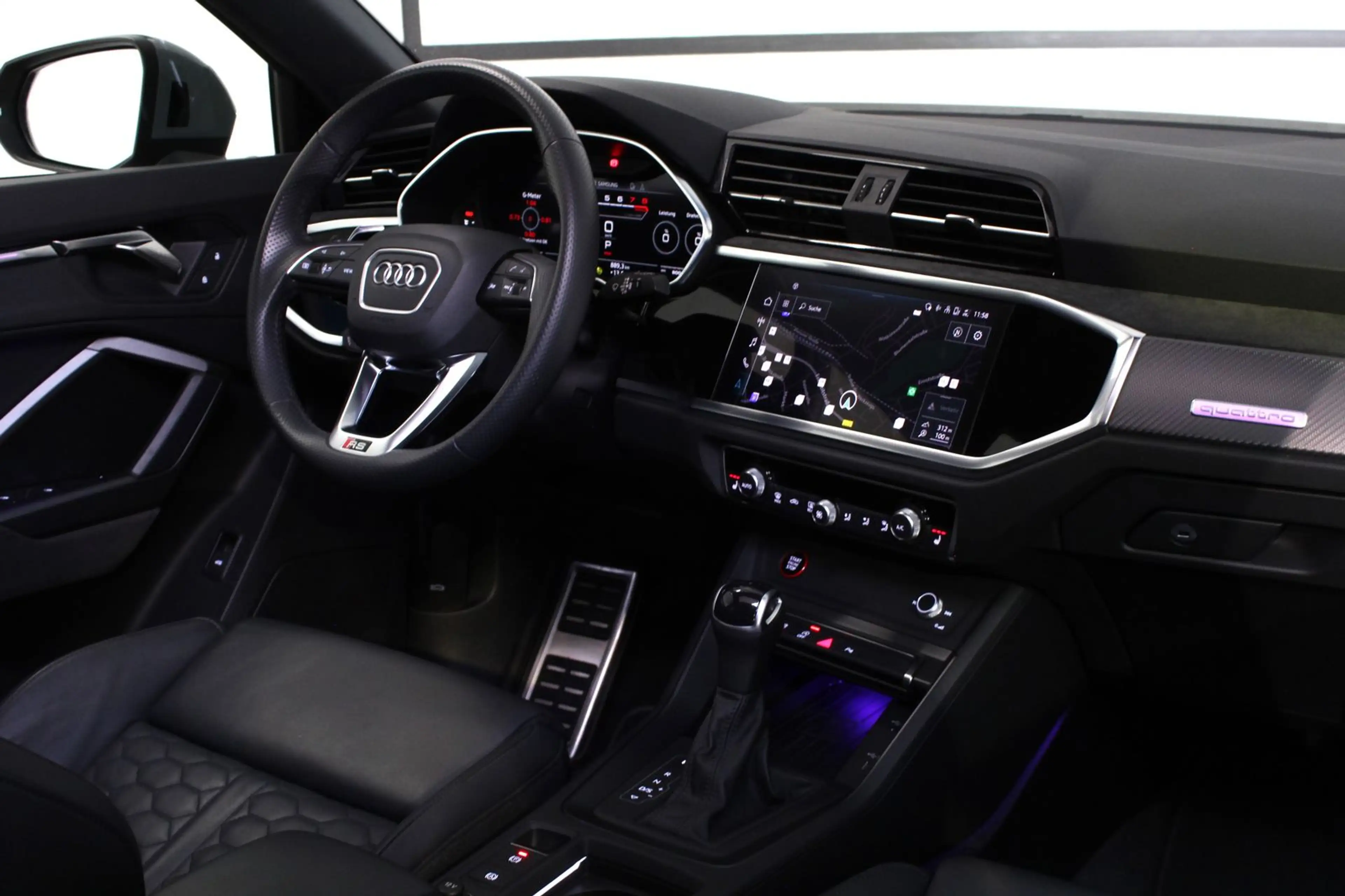 Audi RS Q3 2.5 TFSI q.*NARDO*RS AGA*PANO*SCHALE*SONOS — photo 12