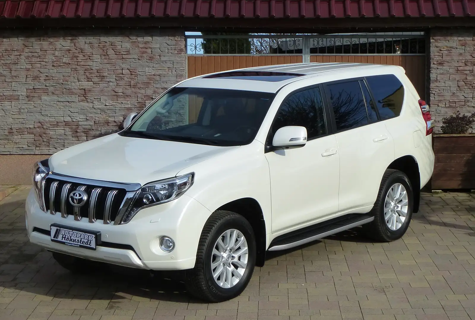 Toyota Land Cruiser TEC-Edition*1.Hand*Tüv neu*Standheizung*scheckh Beyaz - 1