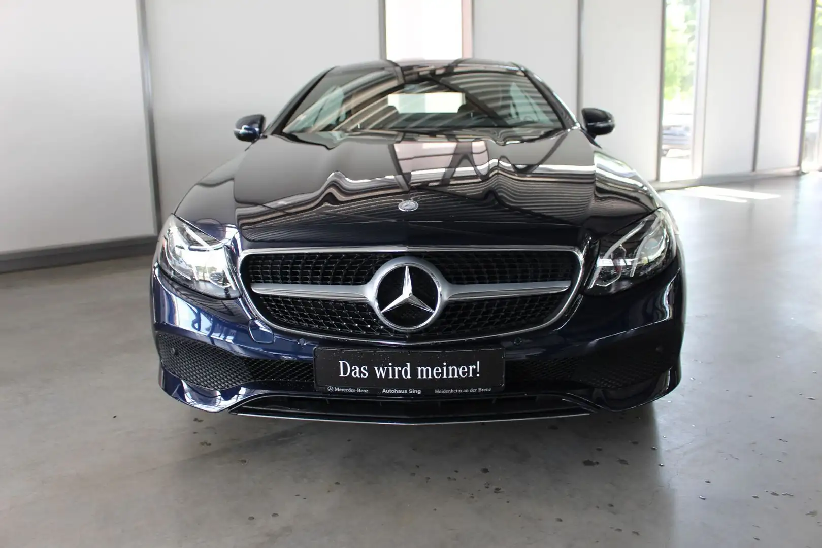 Mercedes-Benz E 200 Coupé Leder braun Ambiente LED Kamera Blau - 2