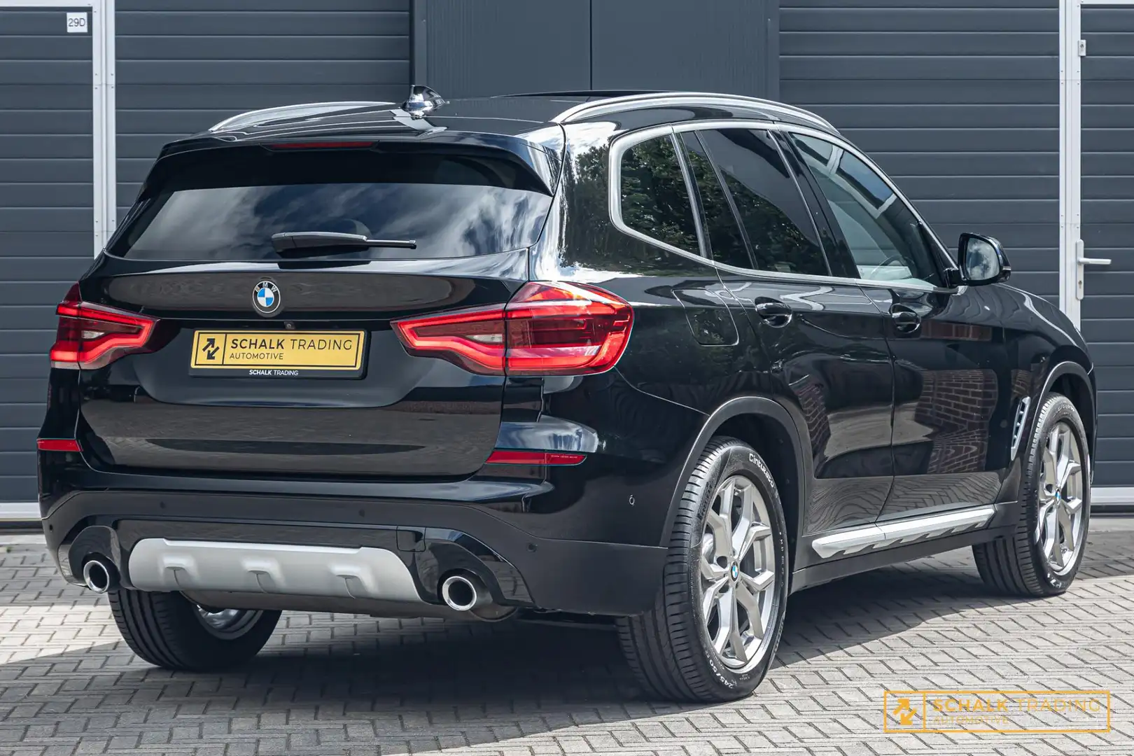 BMW X3 XDrive20i High Executive|Pano|H&K|360 camera|Sport Zwart - 2