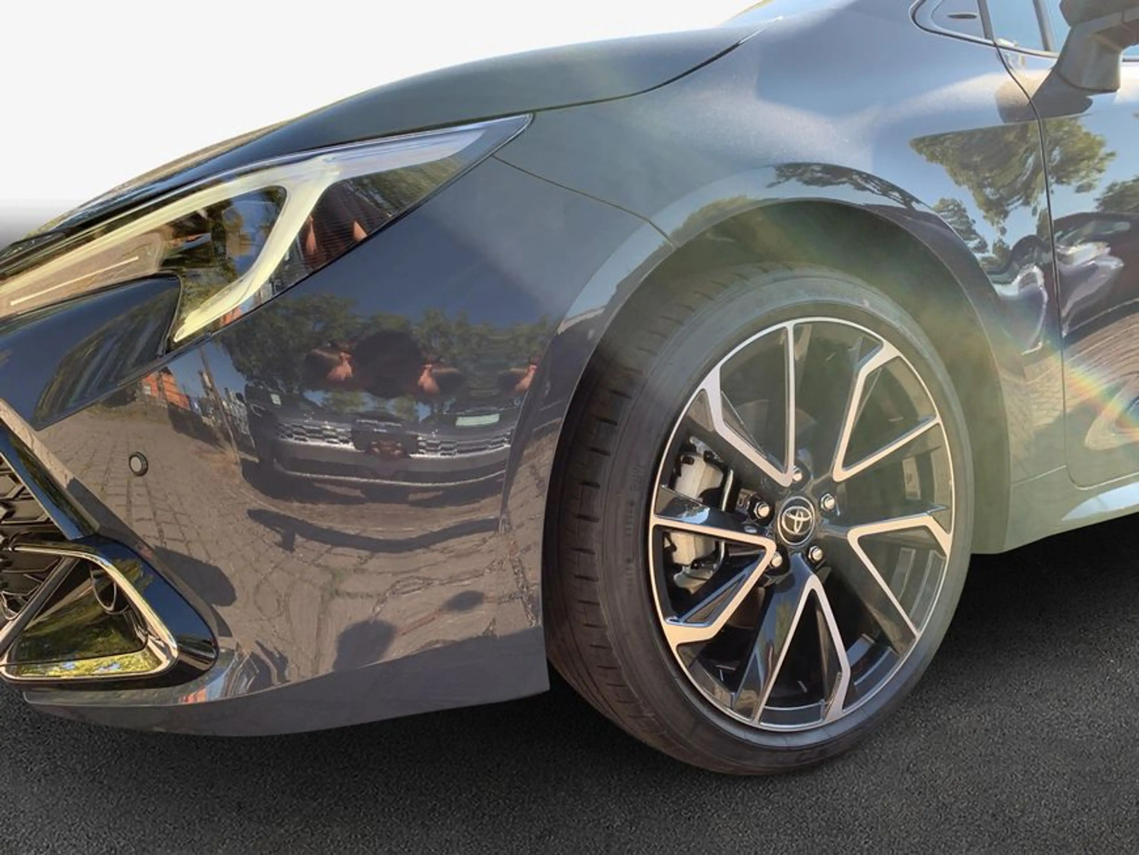 Toyota Corolla 2.0 Hybrid Touring Sports Lounge Edition 9 — photo 6
