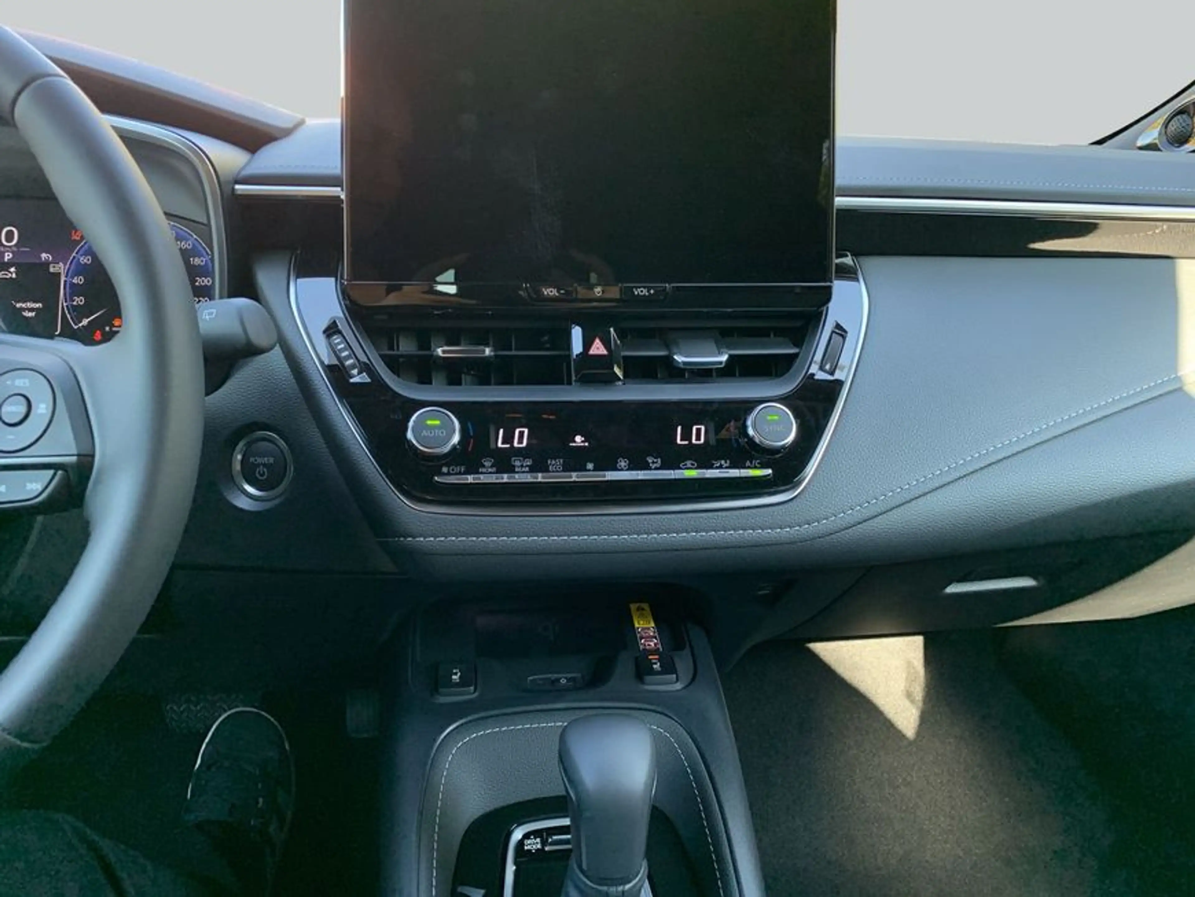 Toyota Corolla 2.0 Hybrid Touring Sports Lounge Edition 9 — photo 14