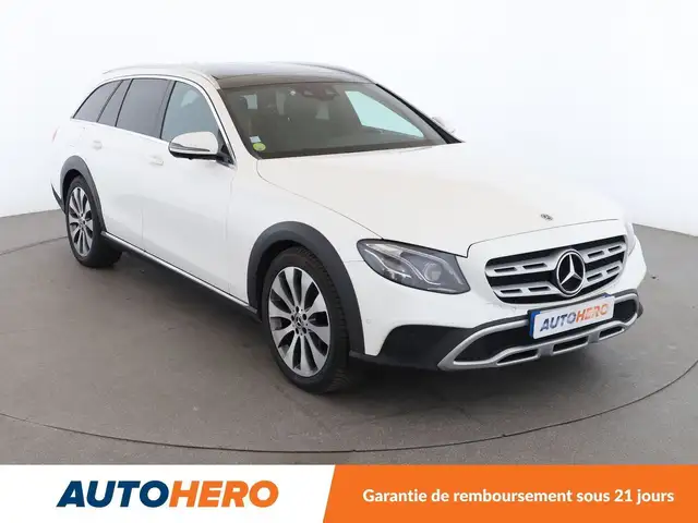Mercedes-Benz E-Class view 8