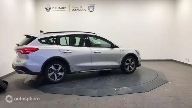 Ford Focus view 6
