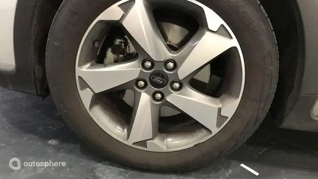 Ford Focus view 12